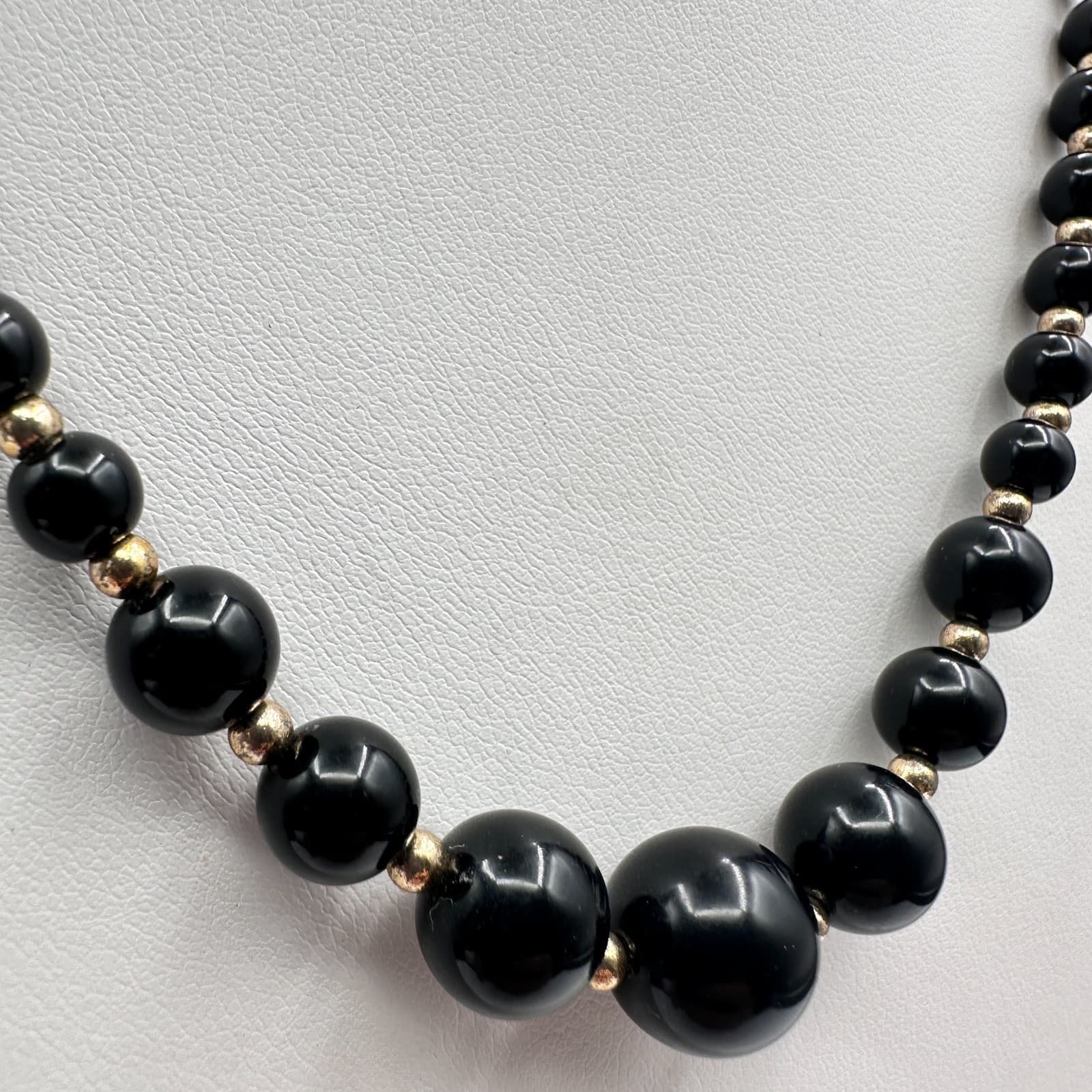 Vintage 80s Black Onyx Glass Bead Necklace Gold Tone Statement Women's Jewelry - Thumbnail 3