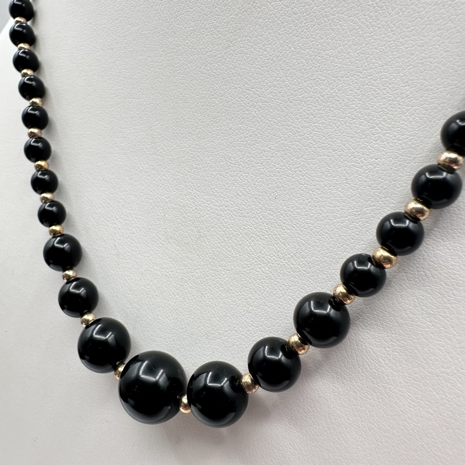 Vintage 80s Black Onyx Glass Bead Necklace Gold Tone Statement Women's Jewelry - Thumbnail 7
