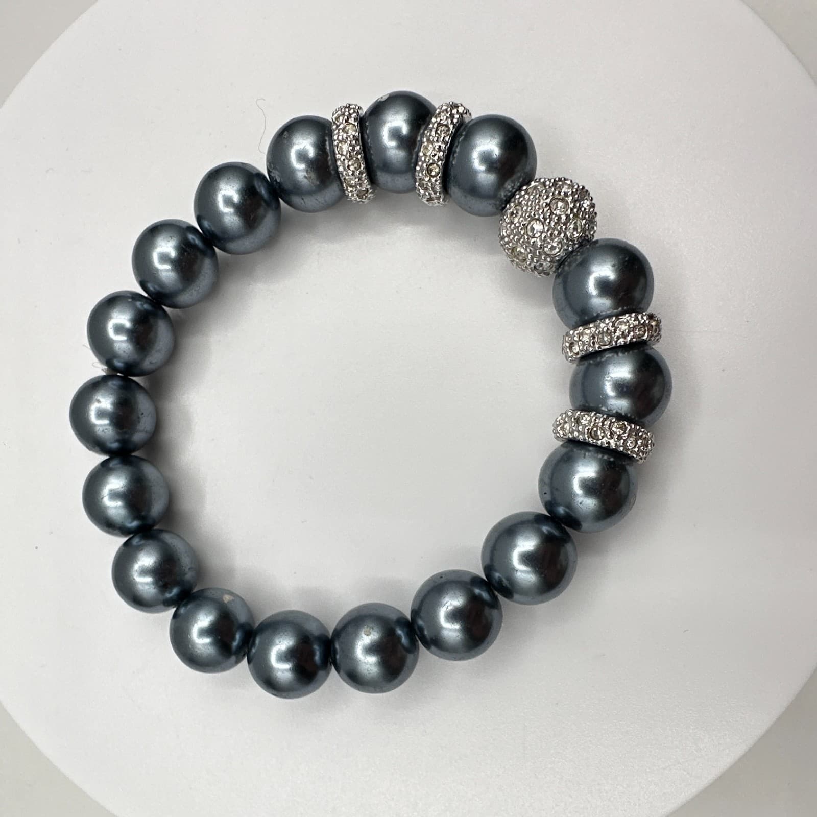 Vintage 90s Gray Pearl Beaded Stretch Bracelet Silver Tone Rhinestone Jewelry - Thumbnail 7