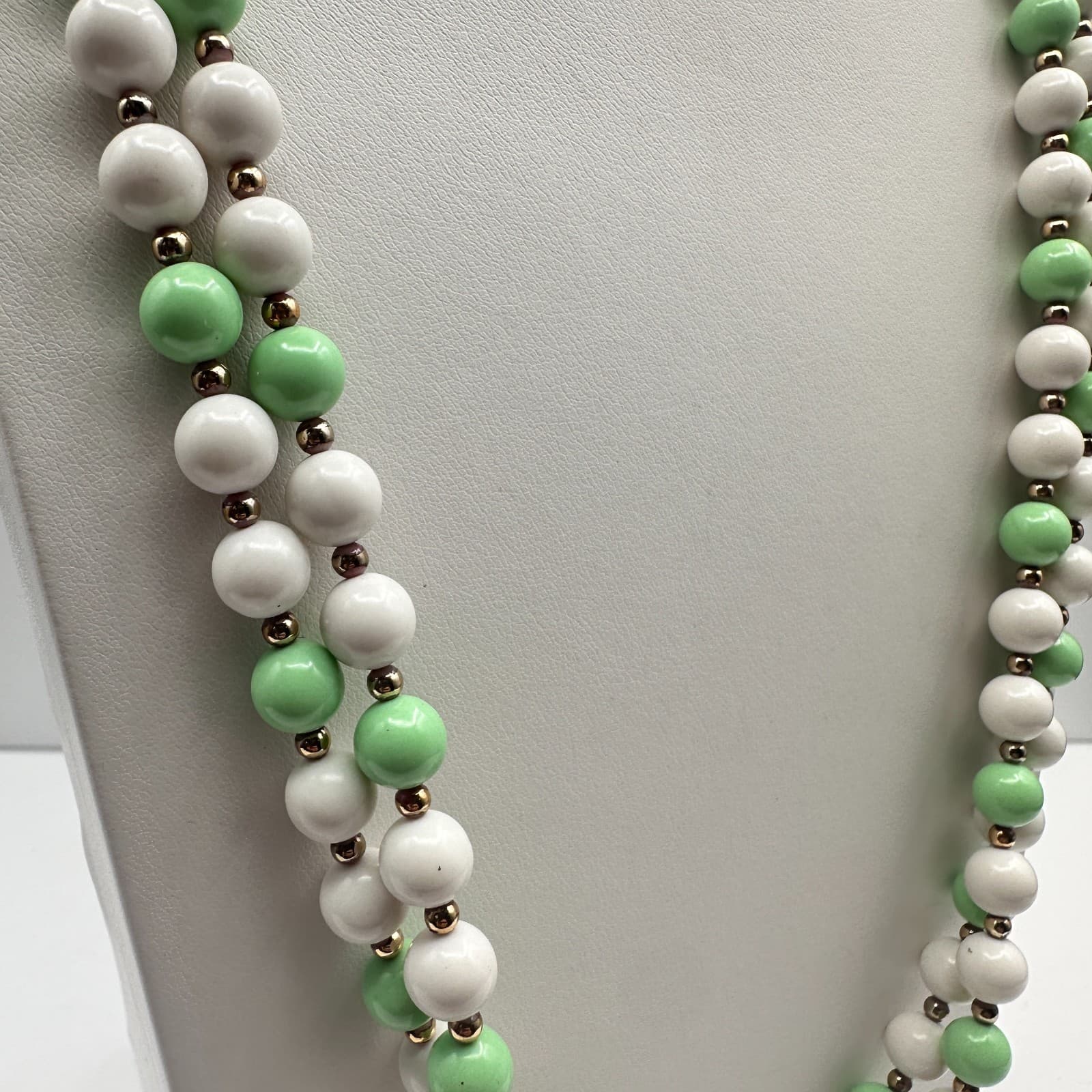 Vintage 80s Green & White Beaded Double Strand Necklace Gold Tone Boho Jewelry - Thumbnail 3