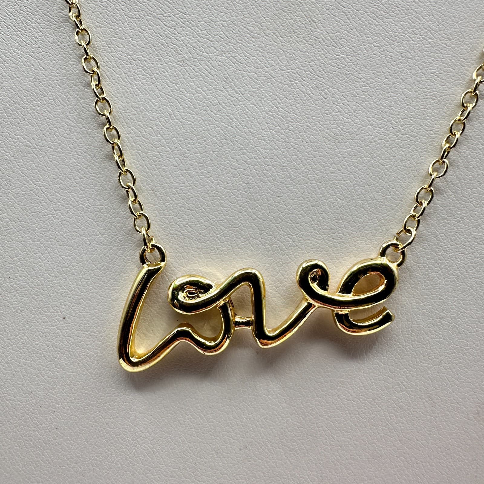 Vintage Y2K Love Script Pendant Necklace Gold Tone Statement Charm Jewelry - Thumbnail 2