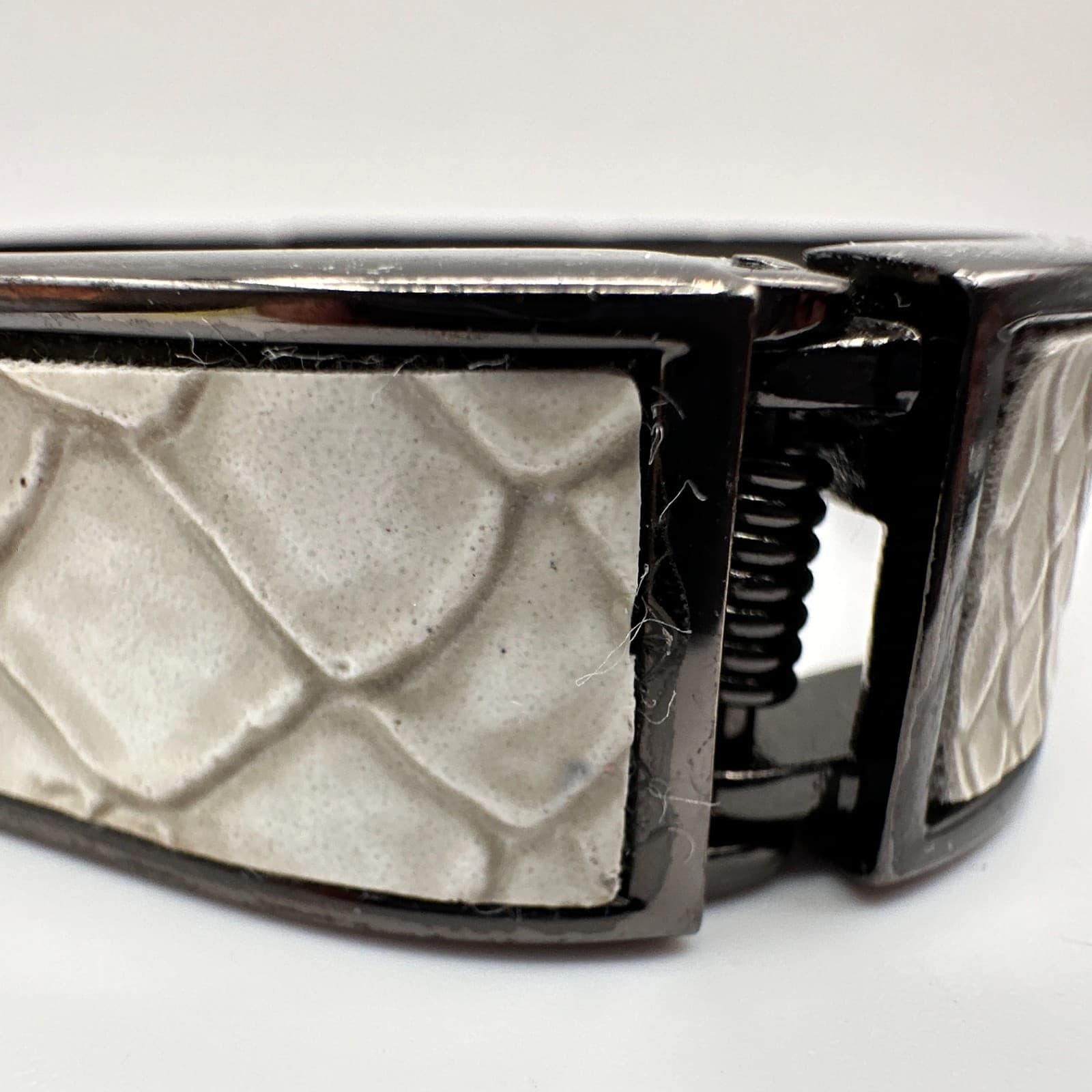 Vintage Y2K Faux Snakeskin Bracelet Hinge Hand Statement Women's Classic Jewelry - Thumbnail 4