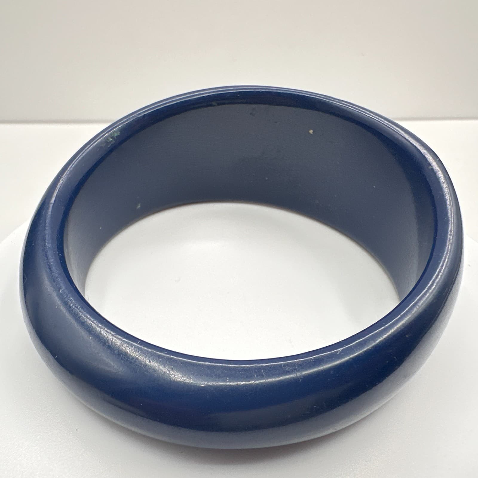 Vintage 80s Deep Blue Chunky Hand Bracelet Solid Resin Statement Women's Jewelry - Image 1