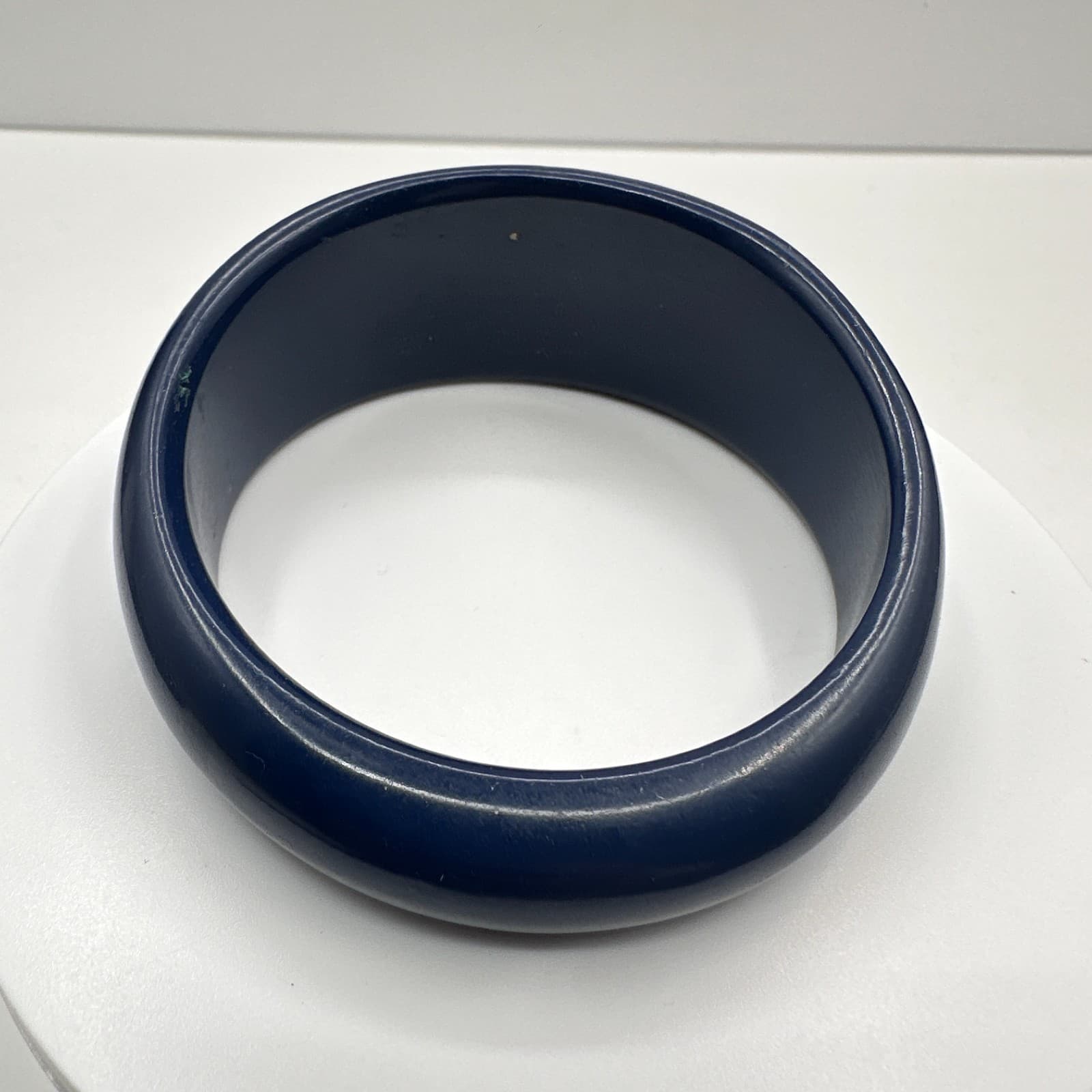 Vintage 80s Deep Blue Chunky Hand Bracelet Solid Resin Statement Women's Jewelry - Thumbnail 7