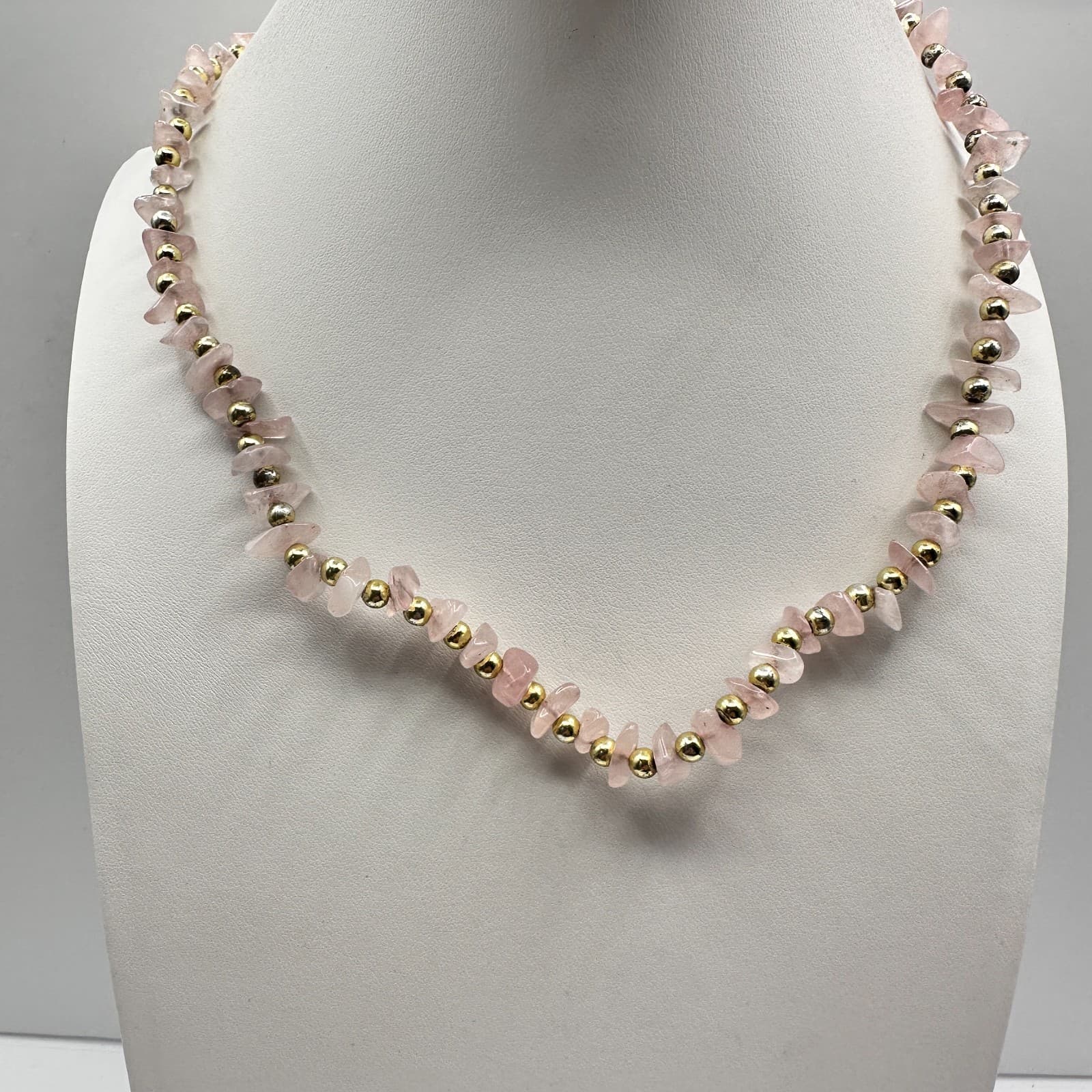 Vintage Y2K Pink Rose Quartz Chip Necklace Gold Tone Beads Boho Women's Jewelry - Thumbnail 7