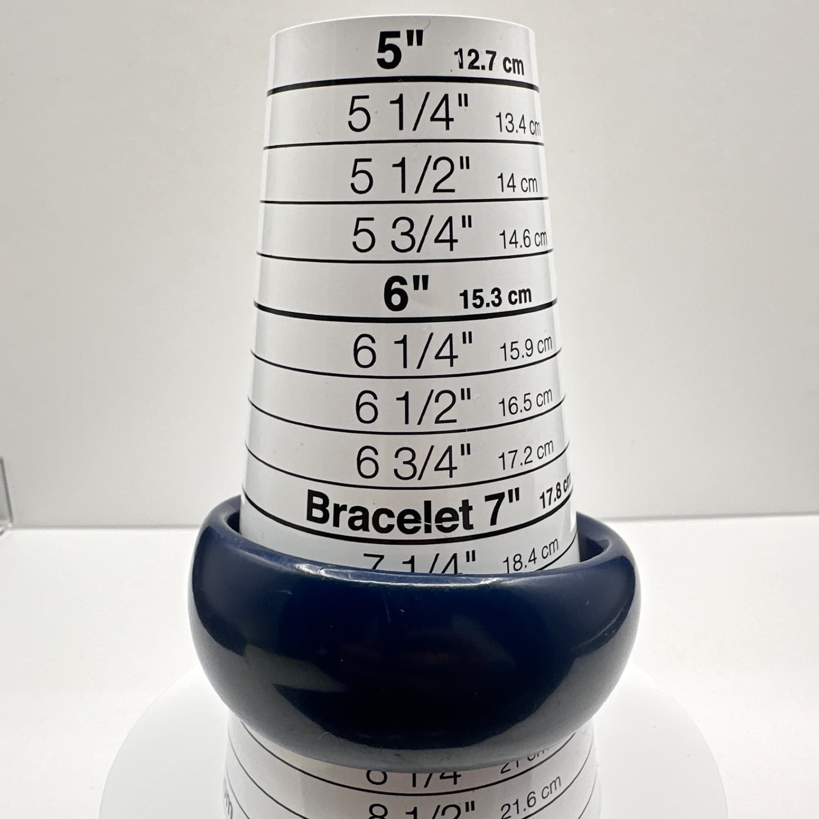 Vintage 80s Deep Blue Chunky Hand Bracelet Solid Resin Statement Women's Jewelry - Thumbnail 8