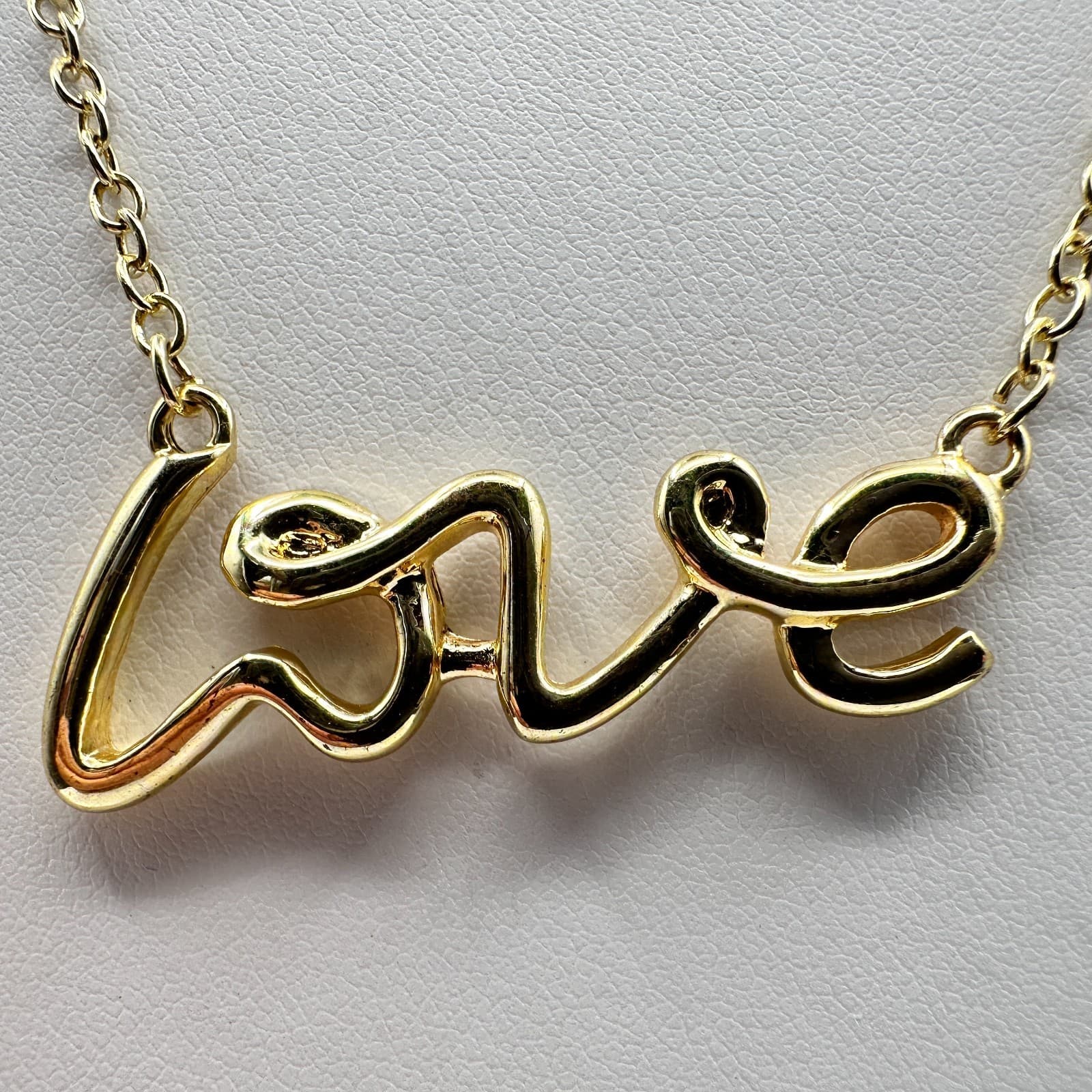Vintage Y2K Love Script Pendant Necklace Gold Tone Statement Charm Jewelry - Thumbnail 4