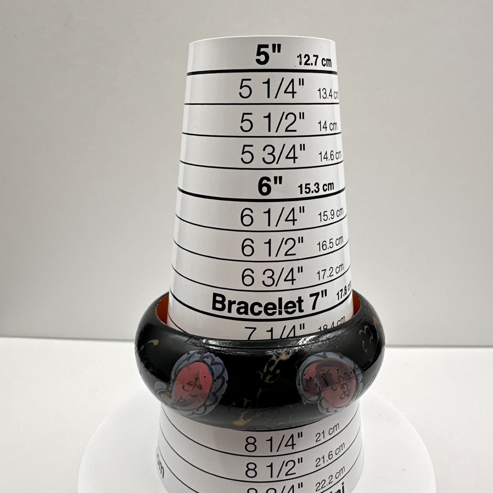 Vintage 90s Wooded Slip-on Bracelet Floral Pattern Boho Women's Classic Jewelry - Thumbnail 9