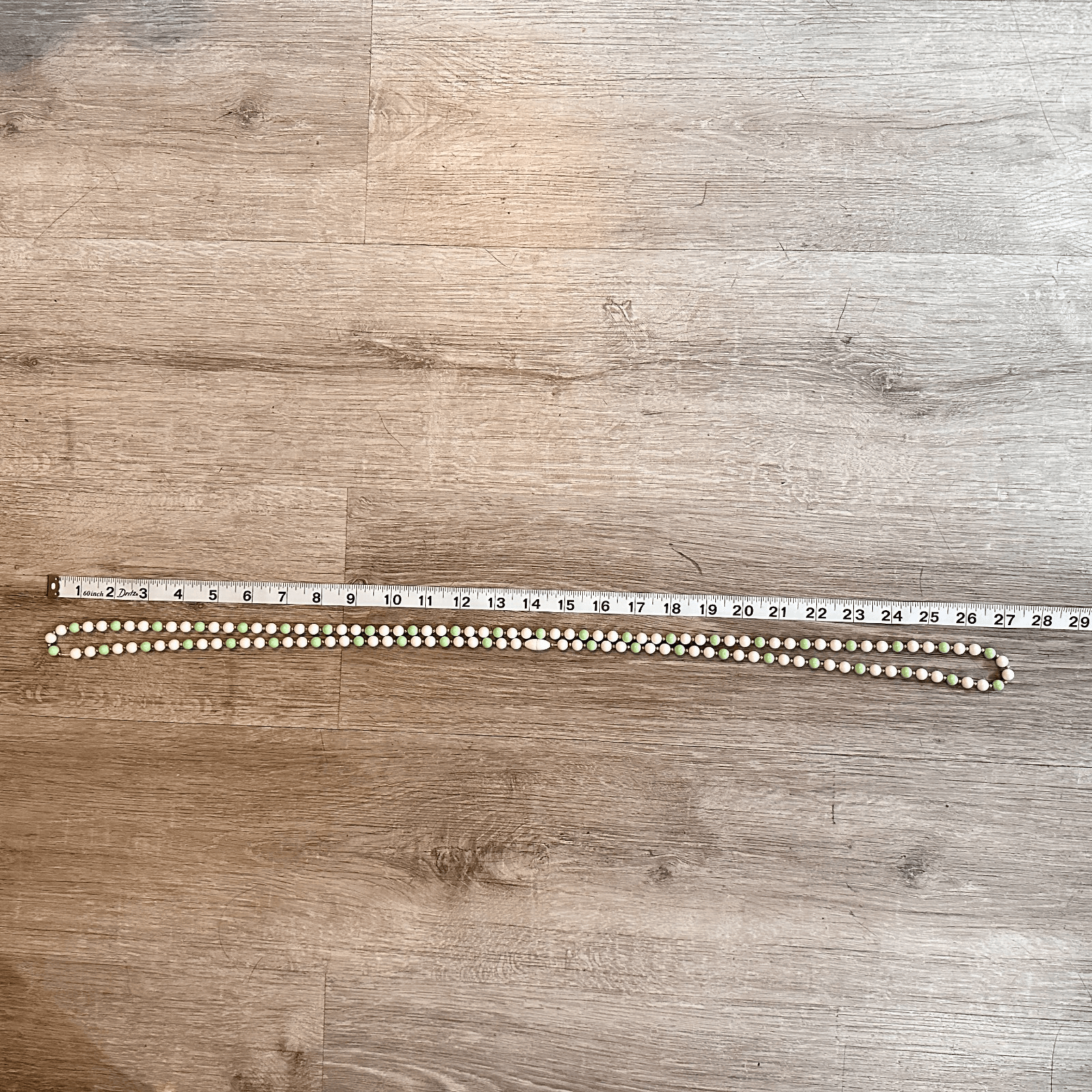 Vintage 80s Green & White Beaded Double Strand Necklace Gold Tone Boho Jewelry - Thumbnail 7