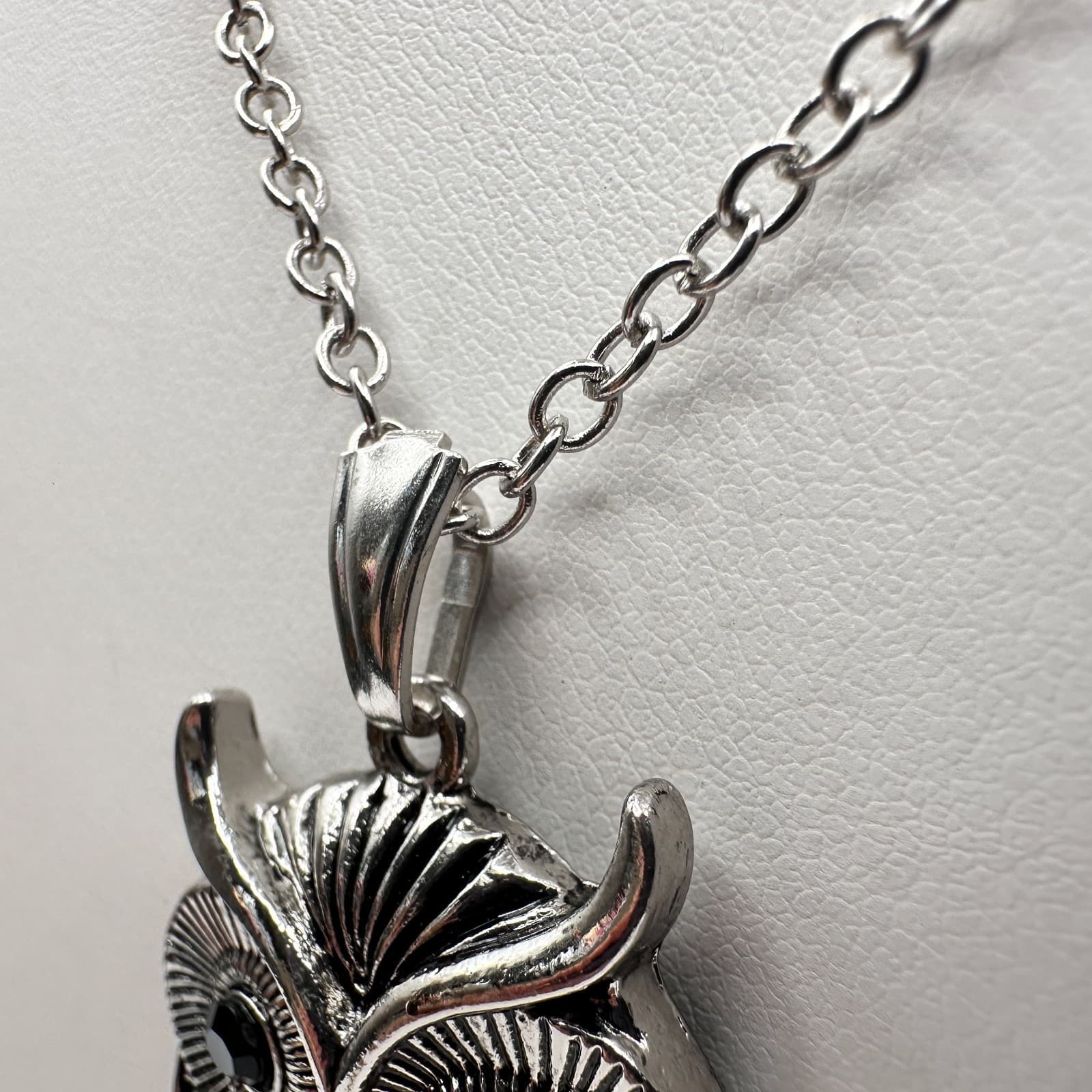 Vintage Y2K Silver Tone Owl Pendant Necklace Black Boho Women's Classic Jewelry - Thumbnail 4