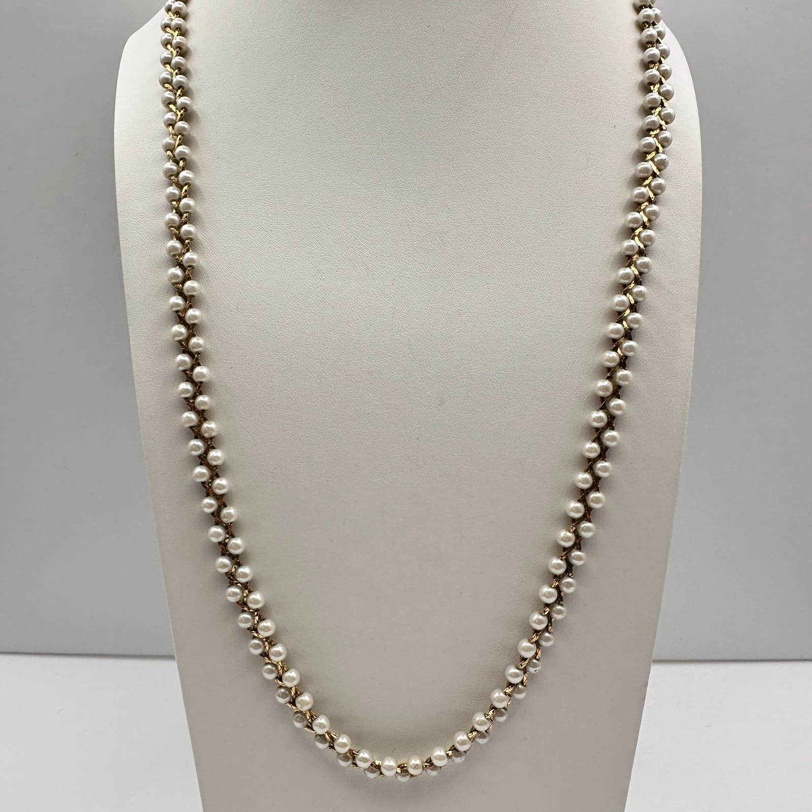 Vintage 90s Faux Pearl Beaded Gold Tone Chain Necklace Women's Classic Jewelry - Image 1