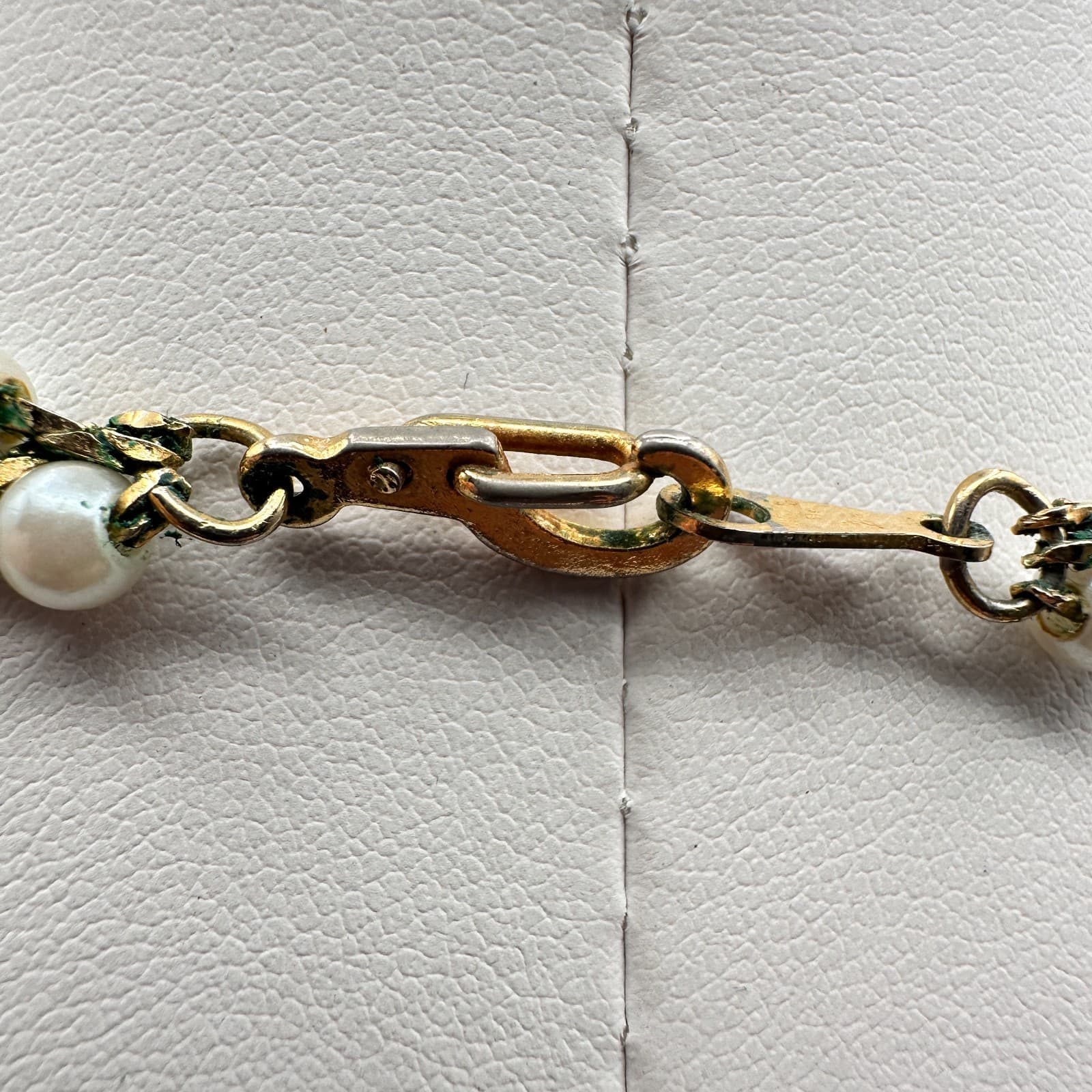 Vintage 90s Faux Pearl Beaded Gold Tone Chain Necklace Women's Classic Jewelry - Thumbnail 6