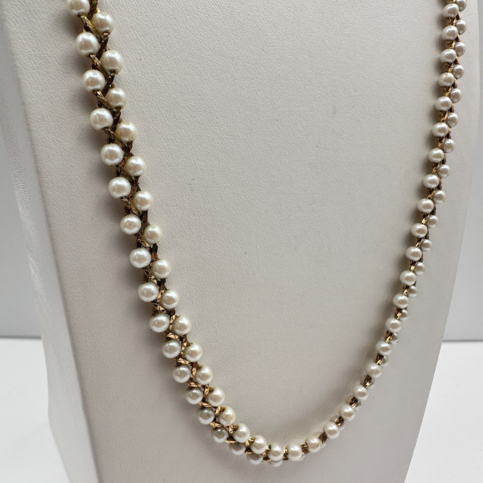 Vintage 90s Faux Pearl Beaded Gold Tone Chain Necklace Women's Classic Jewelry - Thumbnail 2