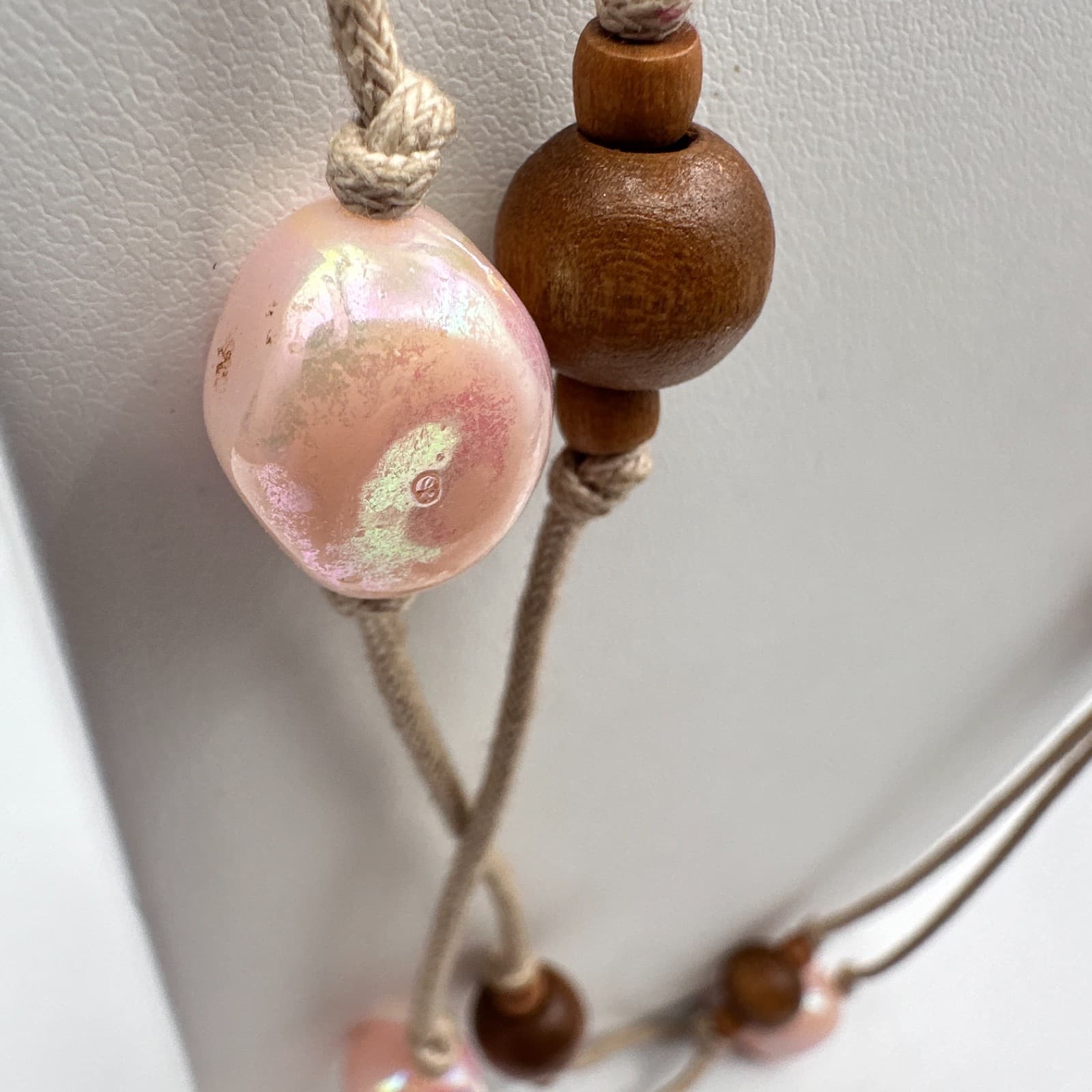 Vintage 90s Boho Pink & Brown Wood Bead Double Strand Cord Necklace Jewelry - Thumbnail 4