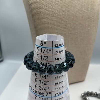 Vintage Faceted Glass Bead Jewelry Set - Graduated Necklace & 3 Stretch Bangles - Thumbnail 14