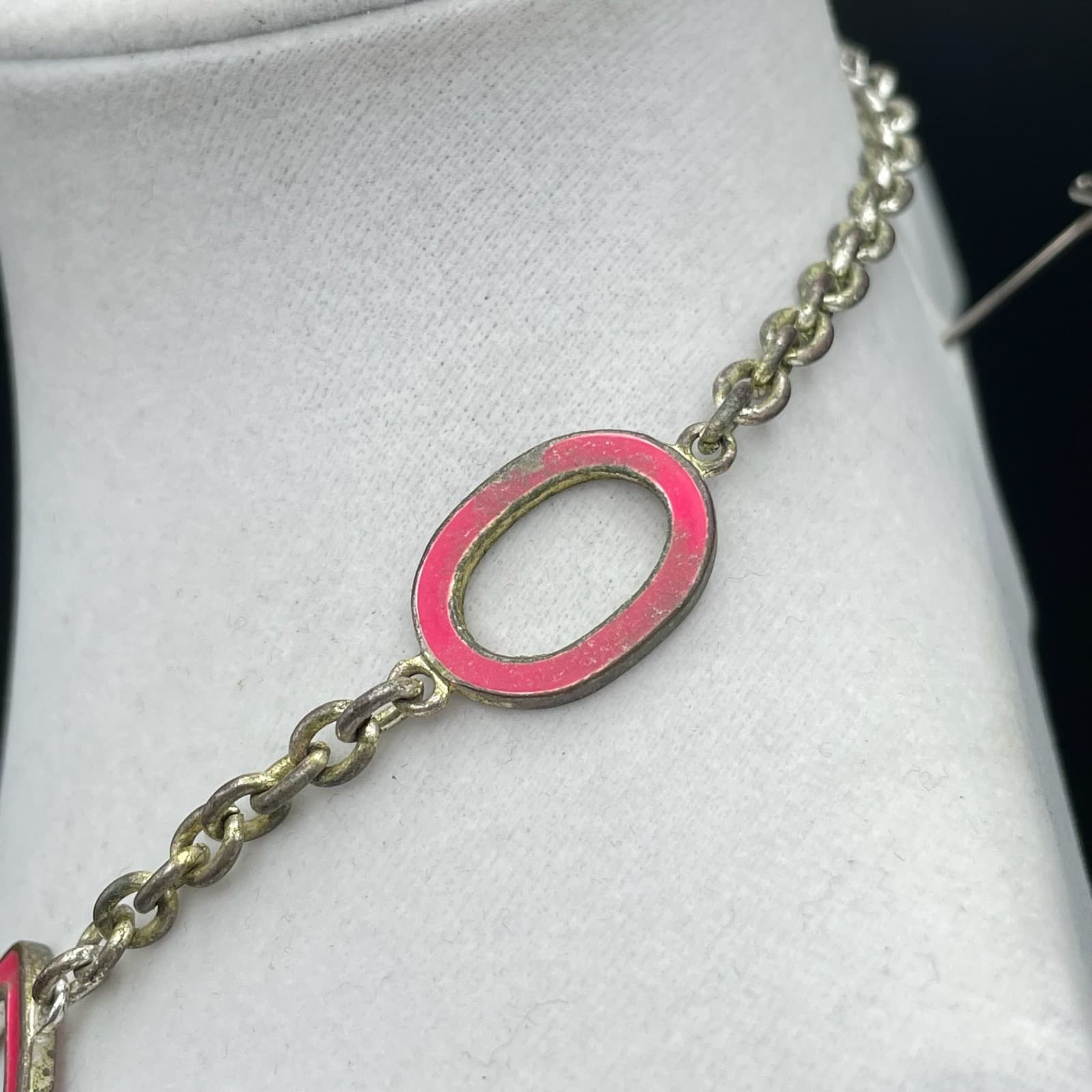 Vintage Silver-tone chain necklace with hot pink enamel rectangular & oval links - Thumbnail 8