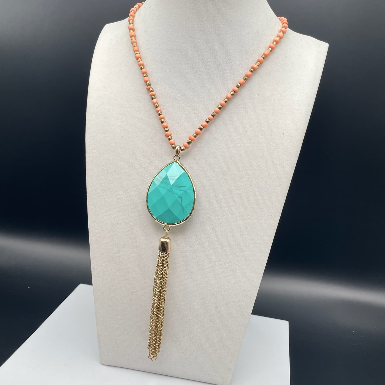 Vintage Beaded coral and gold-tone necklace turquoise teardrop tassel pendant - Thumbnail 4