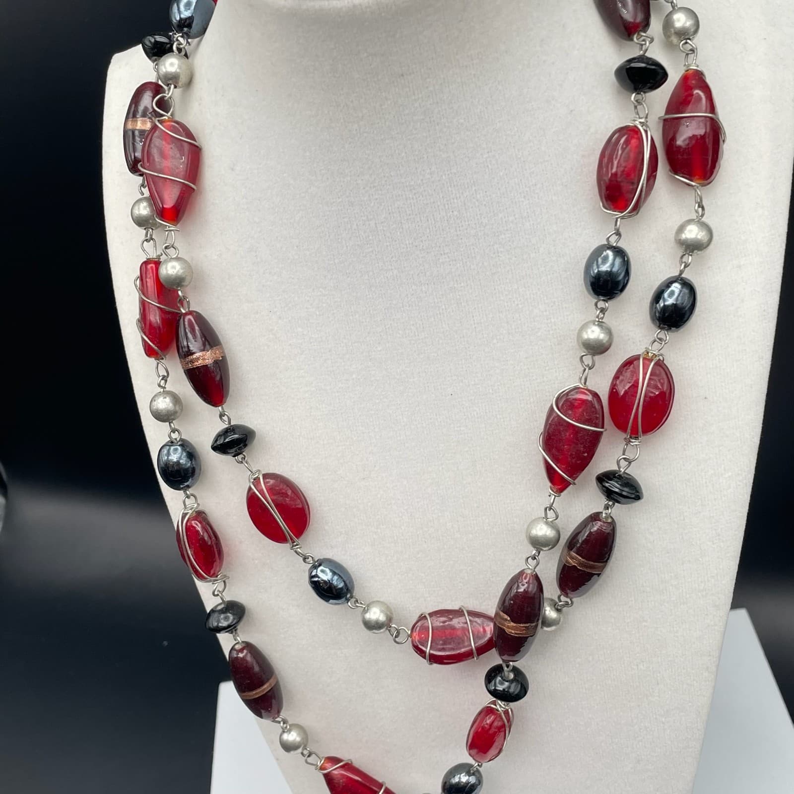 Vintage Fashion jewelry silver-tone wire-wrapped multi-color glass bead necklace - Thumbnail 4