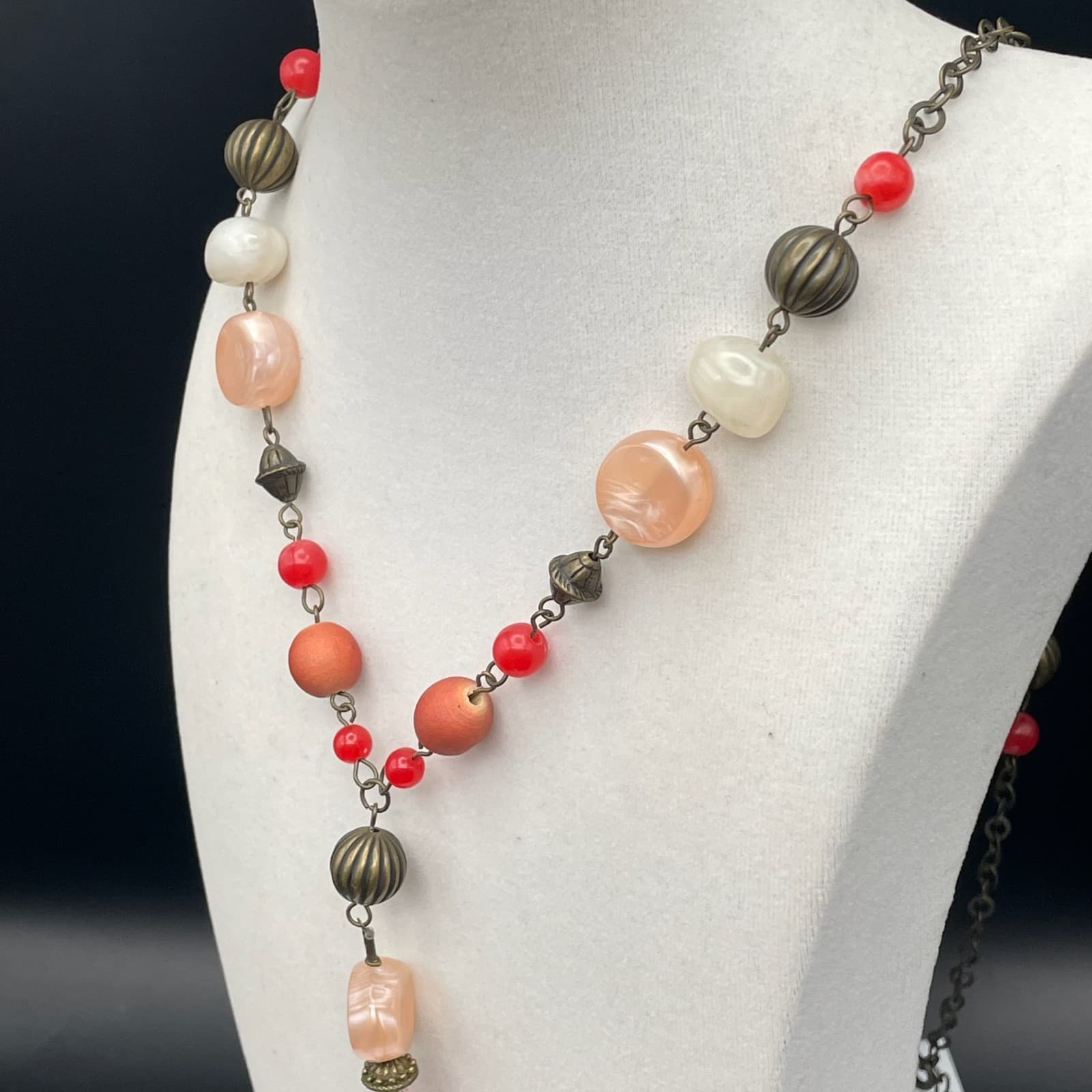 Vintage Coral Nude Tassel Y Lariat Necklace Boho Antique Brass Tone Beaded - Thumbnail 8