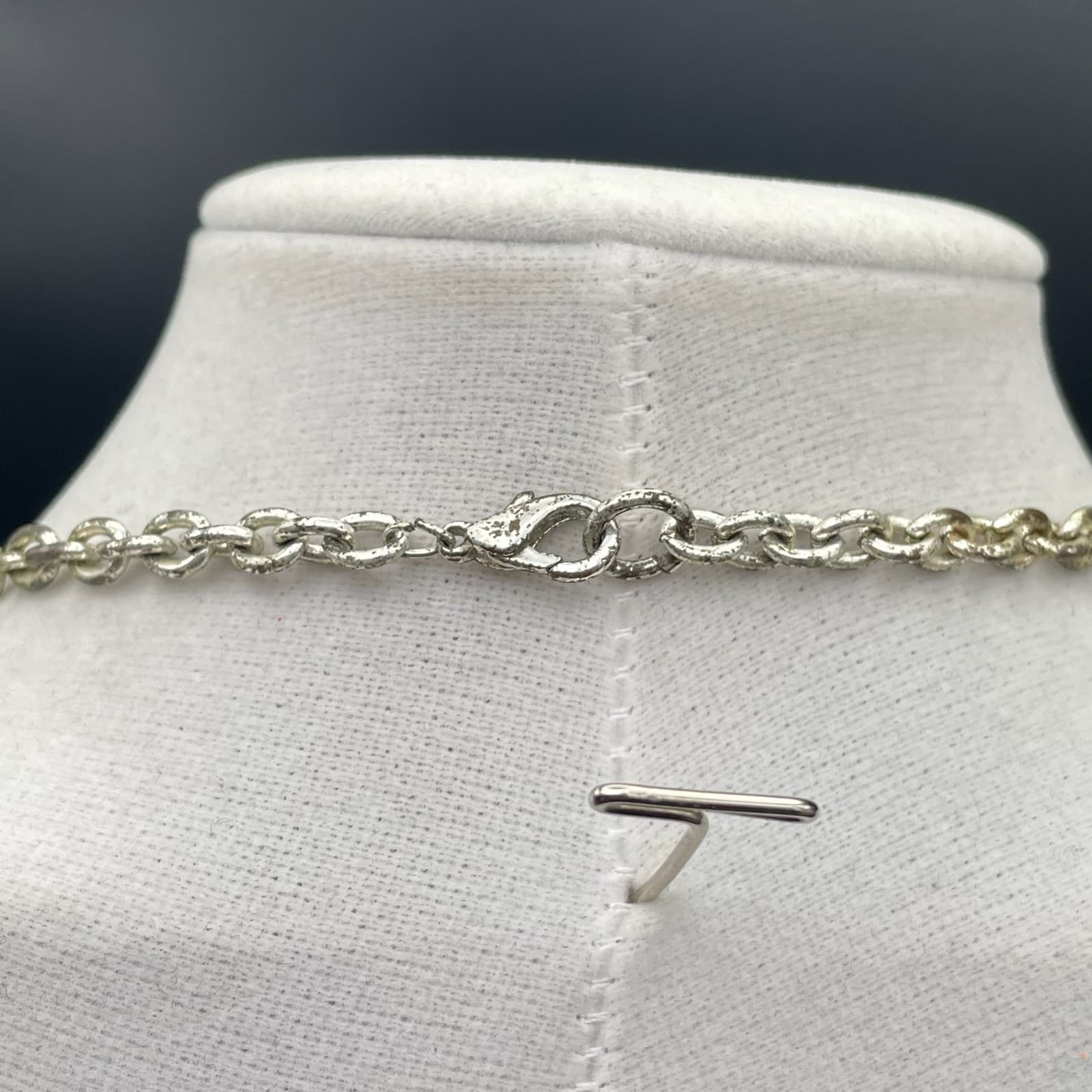 Vintage Silver-tone chain necklace with hot pink enamel rectangular & oval links - Thumbnail 9