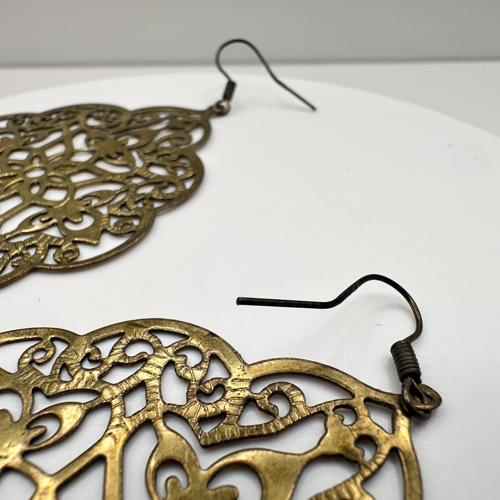 Vintage Y2K Brass Filigree Dangle Earrings Boho Mandala Statement Jewelry - Thumbnail 5