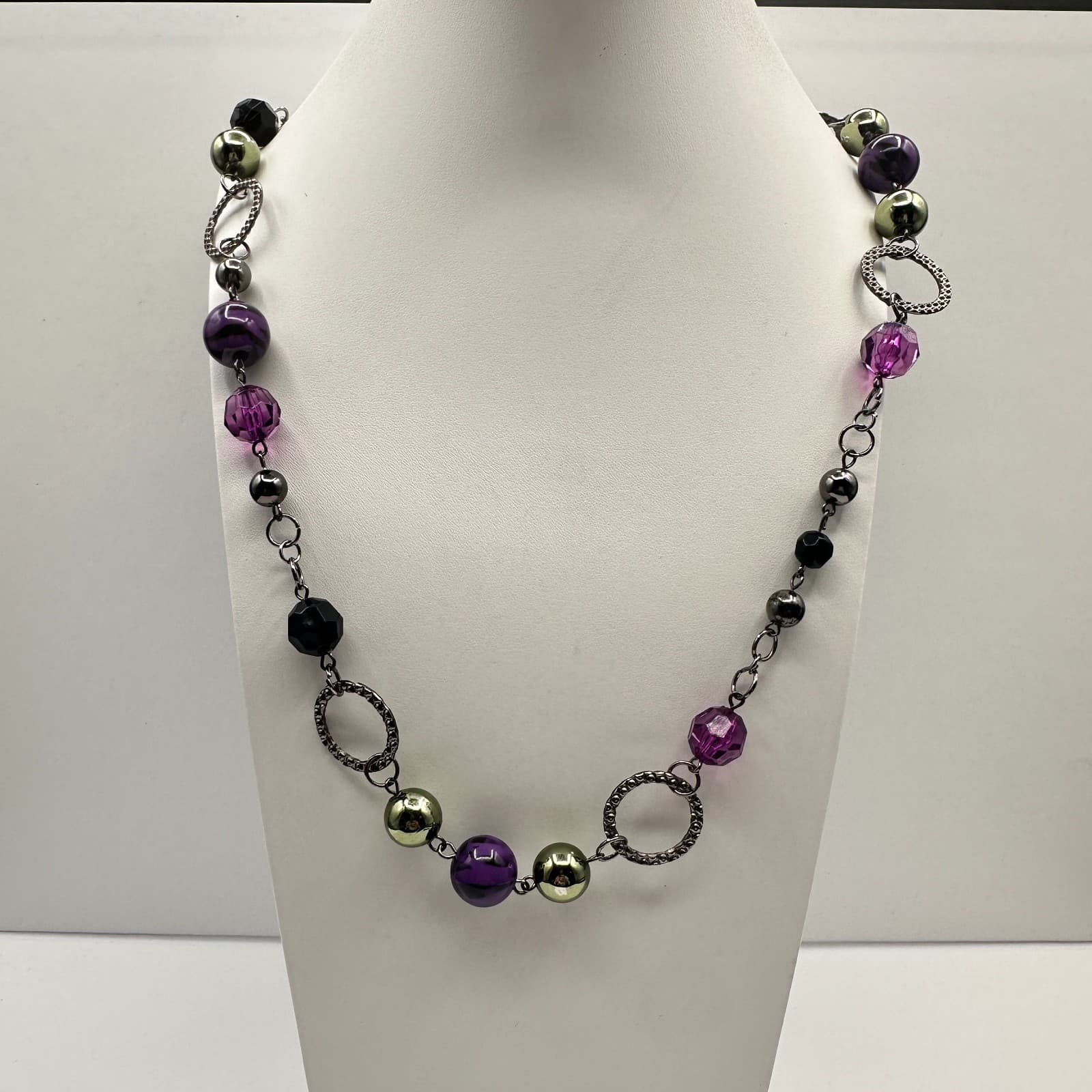 Vintage 90s Necklace Acrylic Beaded Silver Tone Boho Women's Classic Jewelry - Image 1