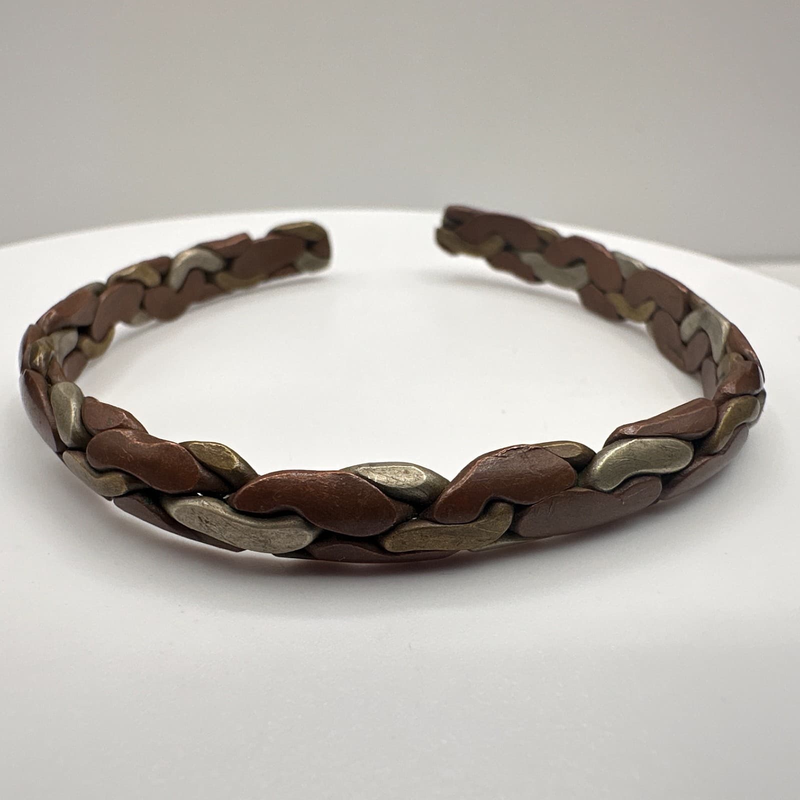 Vintage 90s Braided Hand Bracelet Silver Tone Boho Women's Classic Jewelry - Image 1