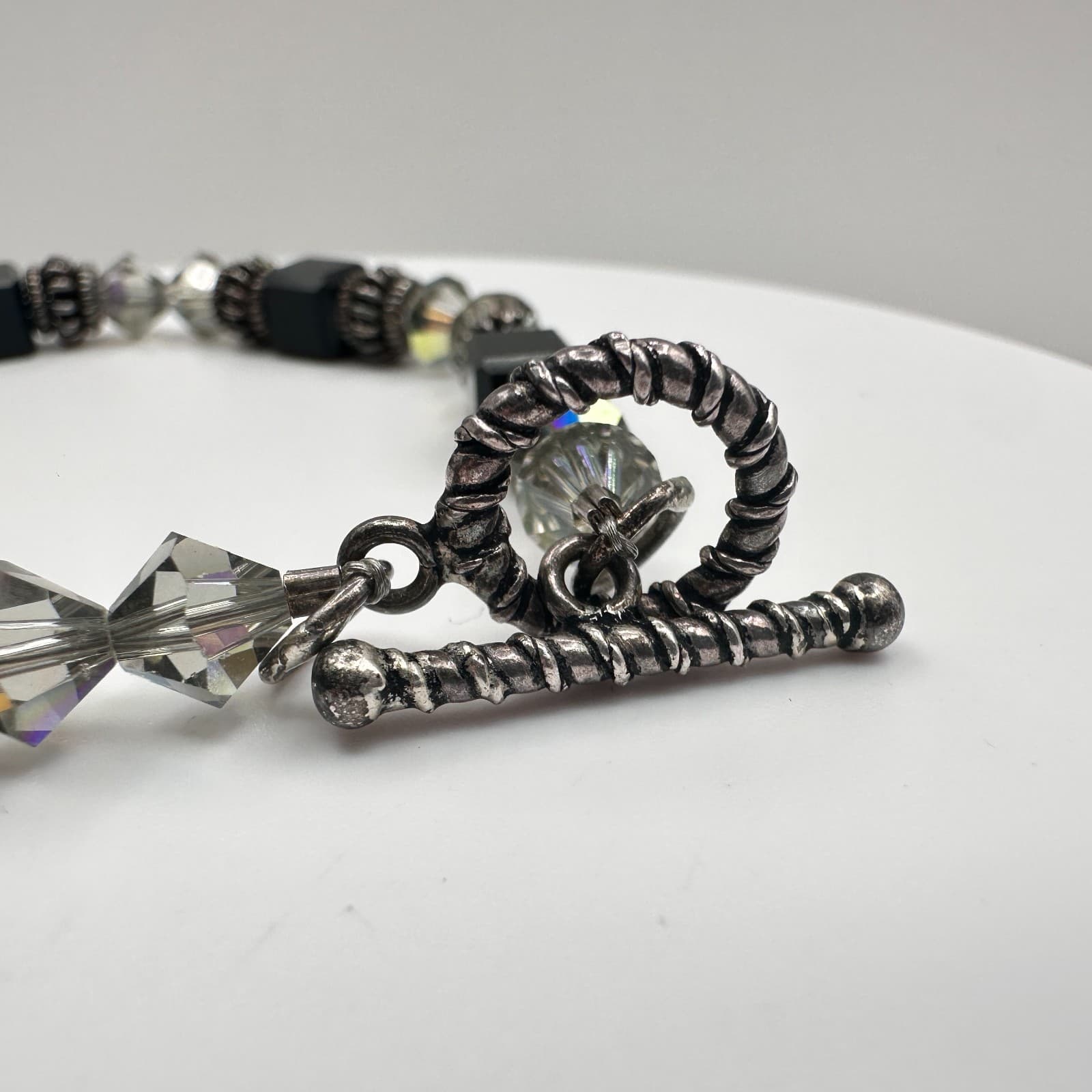 Vintage 90s Beaded Bracelet Black Cube Iridescent Glass Silver Tone Toggle - Thumbnail 4