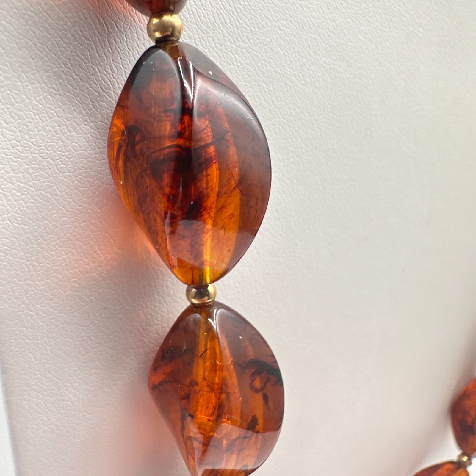 Vintage 90s Faux Amber Resin Chunky Necklace Brown Twisted Beaded Jewelry - Thumbnail 4