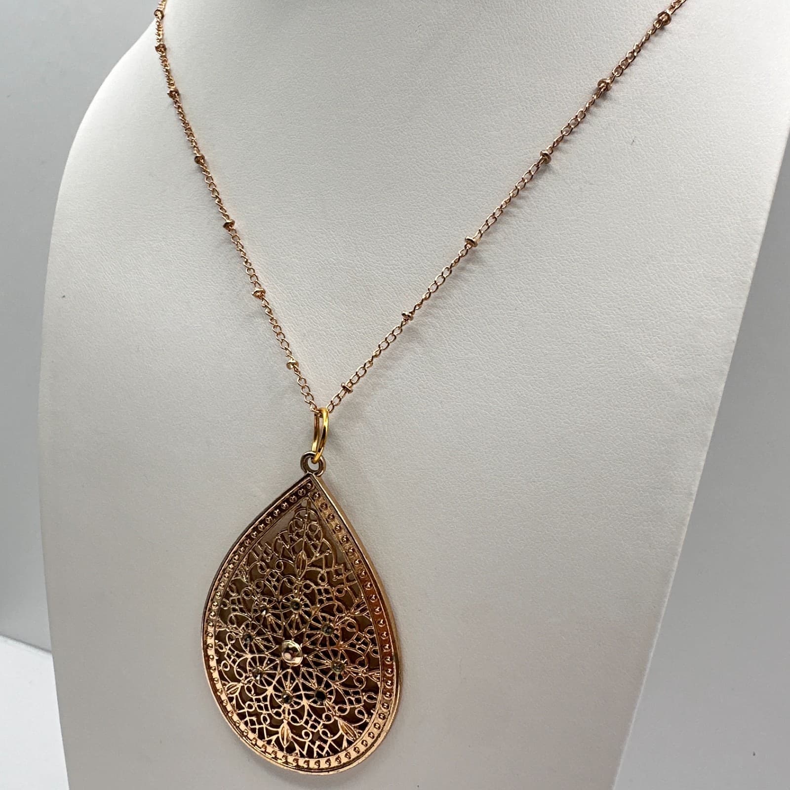 Vintage 90s Rose Gold Tone Filigree Teardrop Pendant Necklace Rhinestone Jewelry - Thumbnail 7