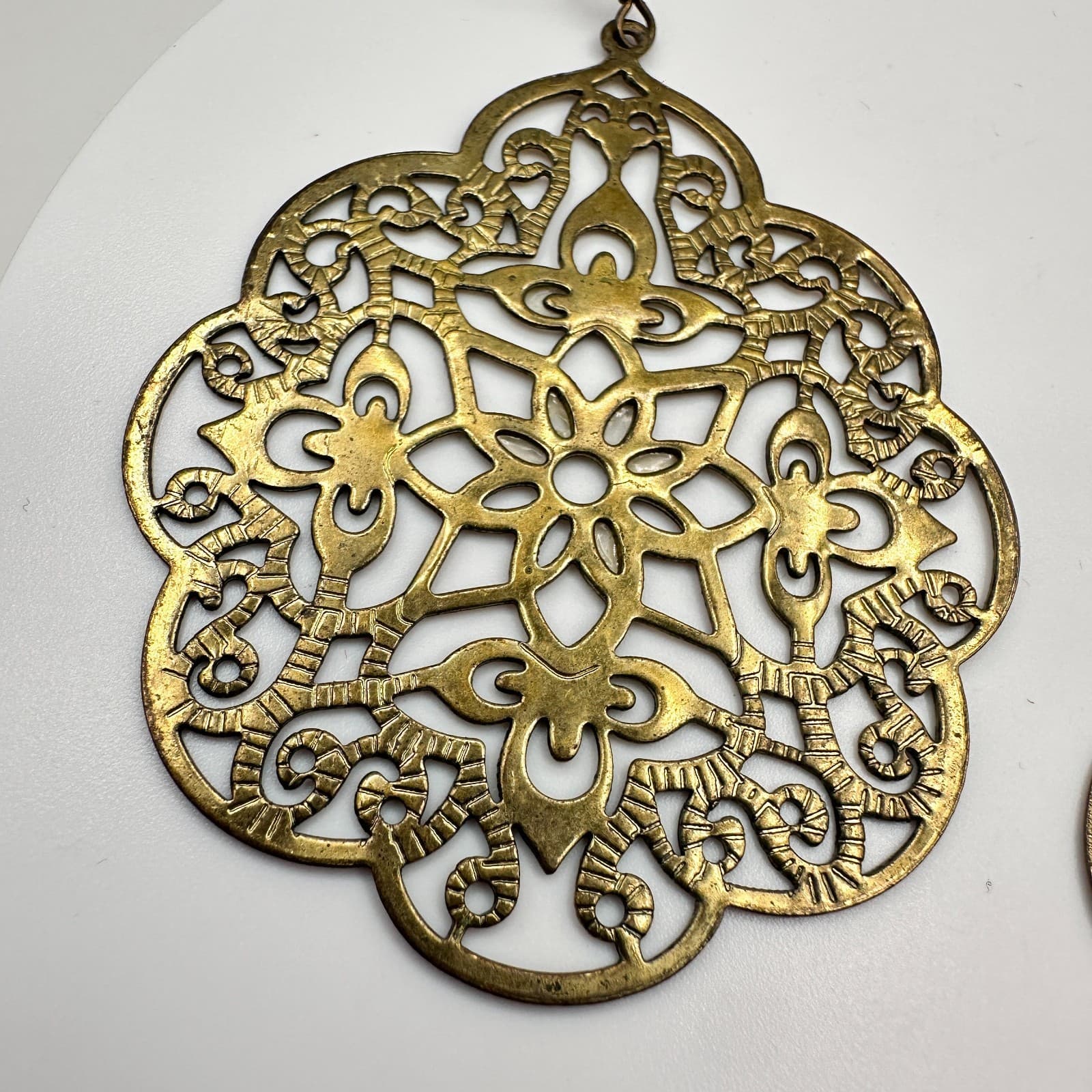 Vintage Y2K Brass Filigree Dangle Earrings Boho Mandala Statement Jewelry - Thumbnail 2