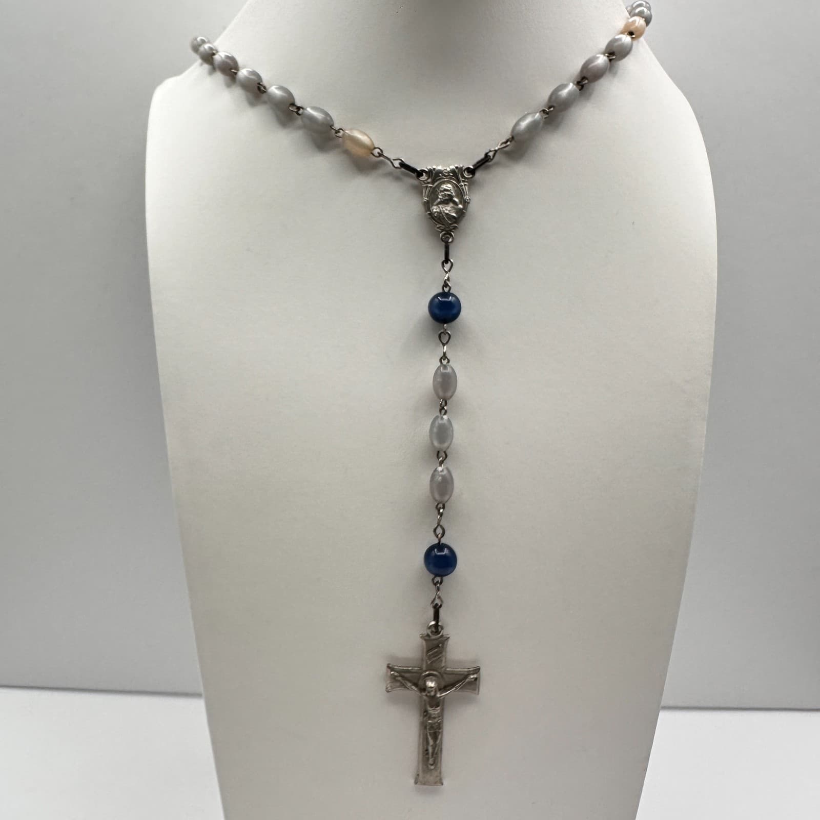Vintage 90s Catholic Rosary Necklace Silver Tone Grey Beads Crucifix Jewelry - Thumbnail 3