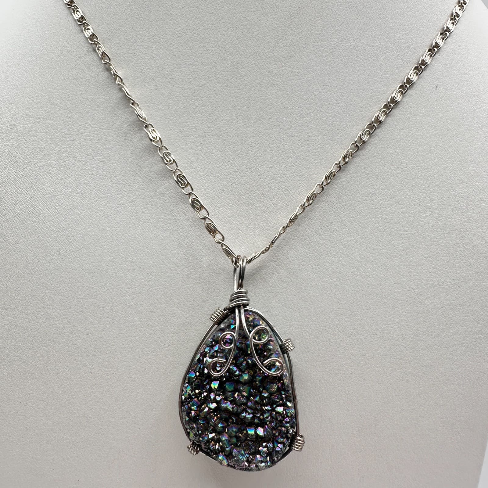 Vintage 90s Silver Wire-Wrapped Black Iridescent Druze Teardrop Pendant Jewelry - Thumbnail 7