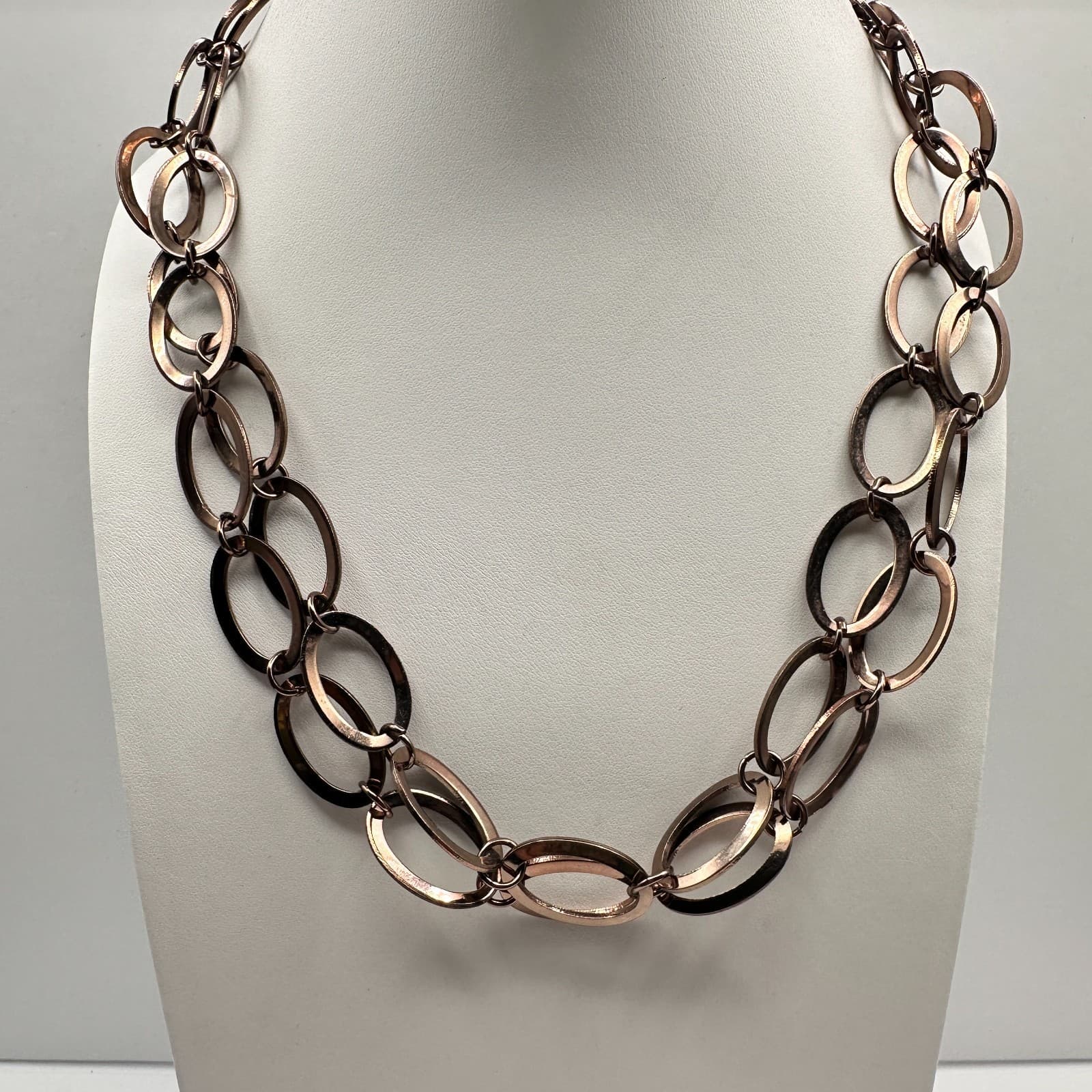 Vintage 90s Rose Gold Tone Chunky Oval Link Chain Statement Necklace Jewelry - Image 1