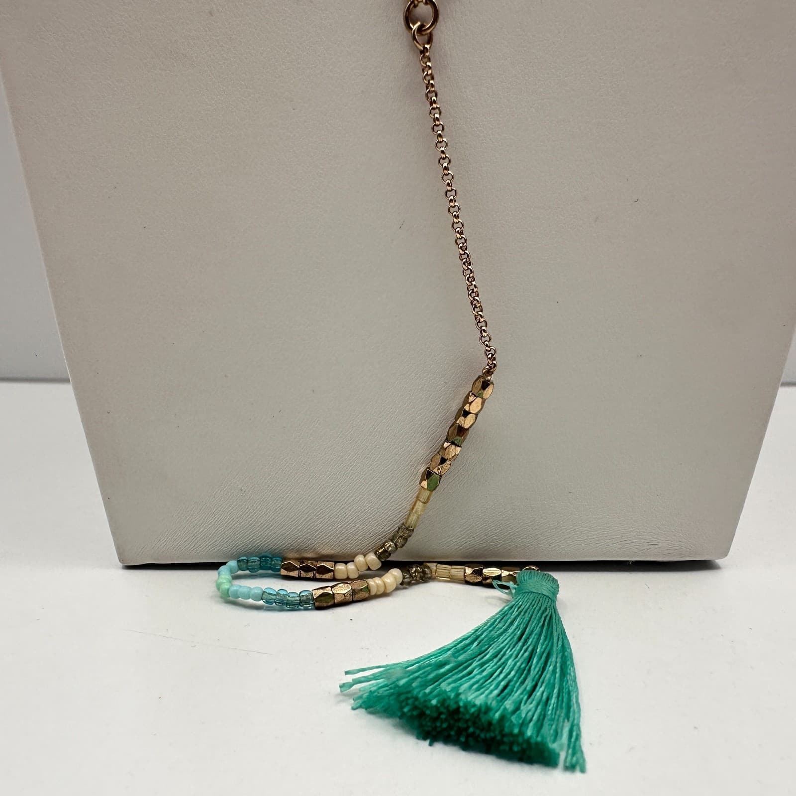 Vintage Y2K Layered Tassel Necklace Gold Tone Mint Green Seed Bead Boho Jewelry - Thumbnail 4