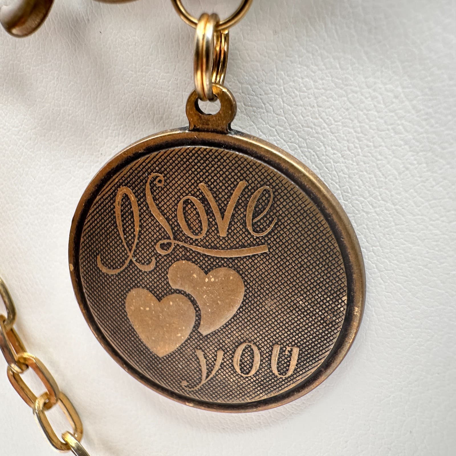 Vintage 80s Gold Tone Mother Love Script Pendant Layered Chain Necklace Jewelry - Thumbnail 8