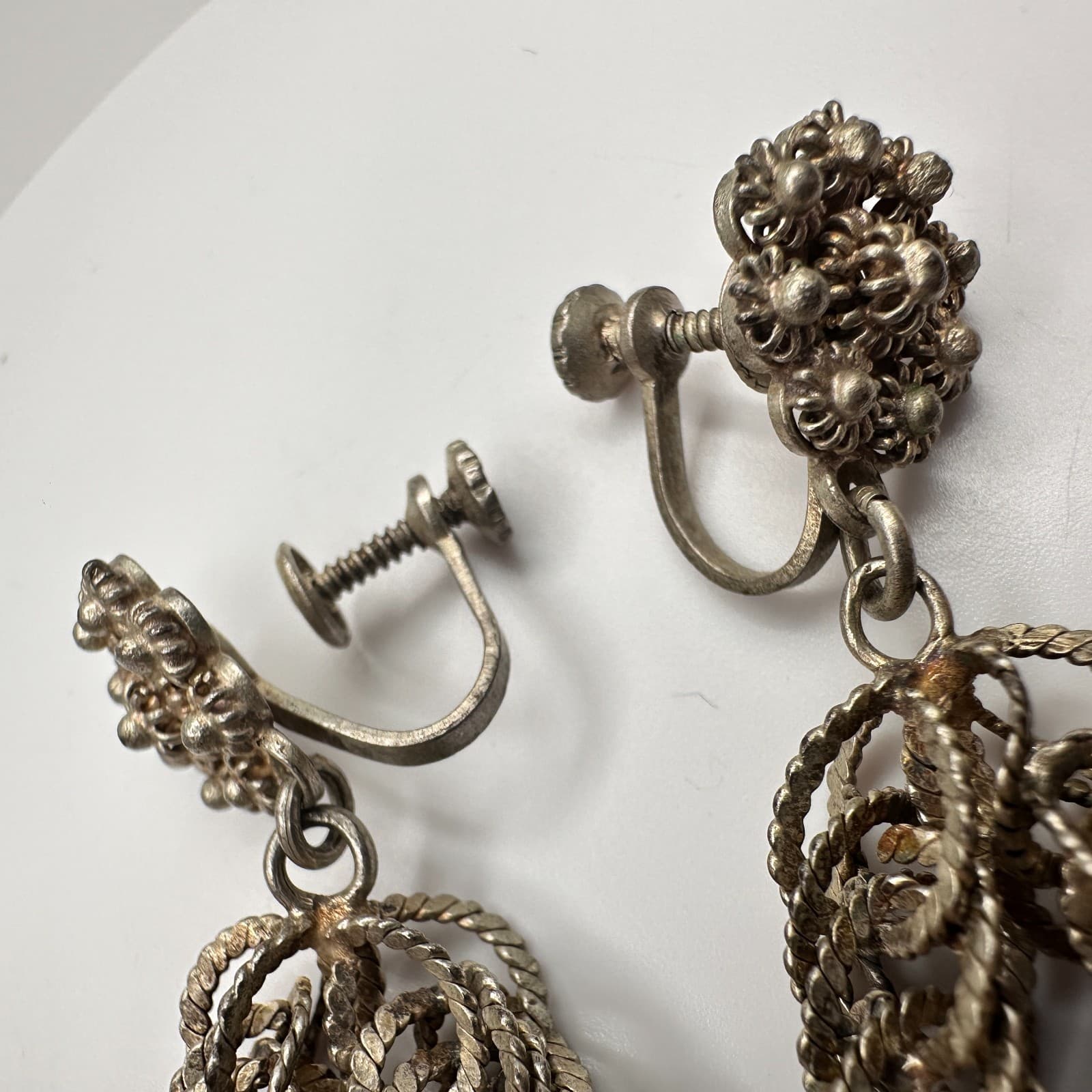 Vintage 80s 90s Silver Tone Woven Mesh Chain Dangle Earrings Screw Back Jewelry - Thumbnail 5