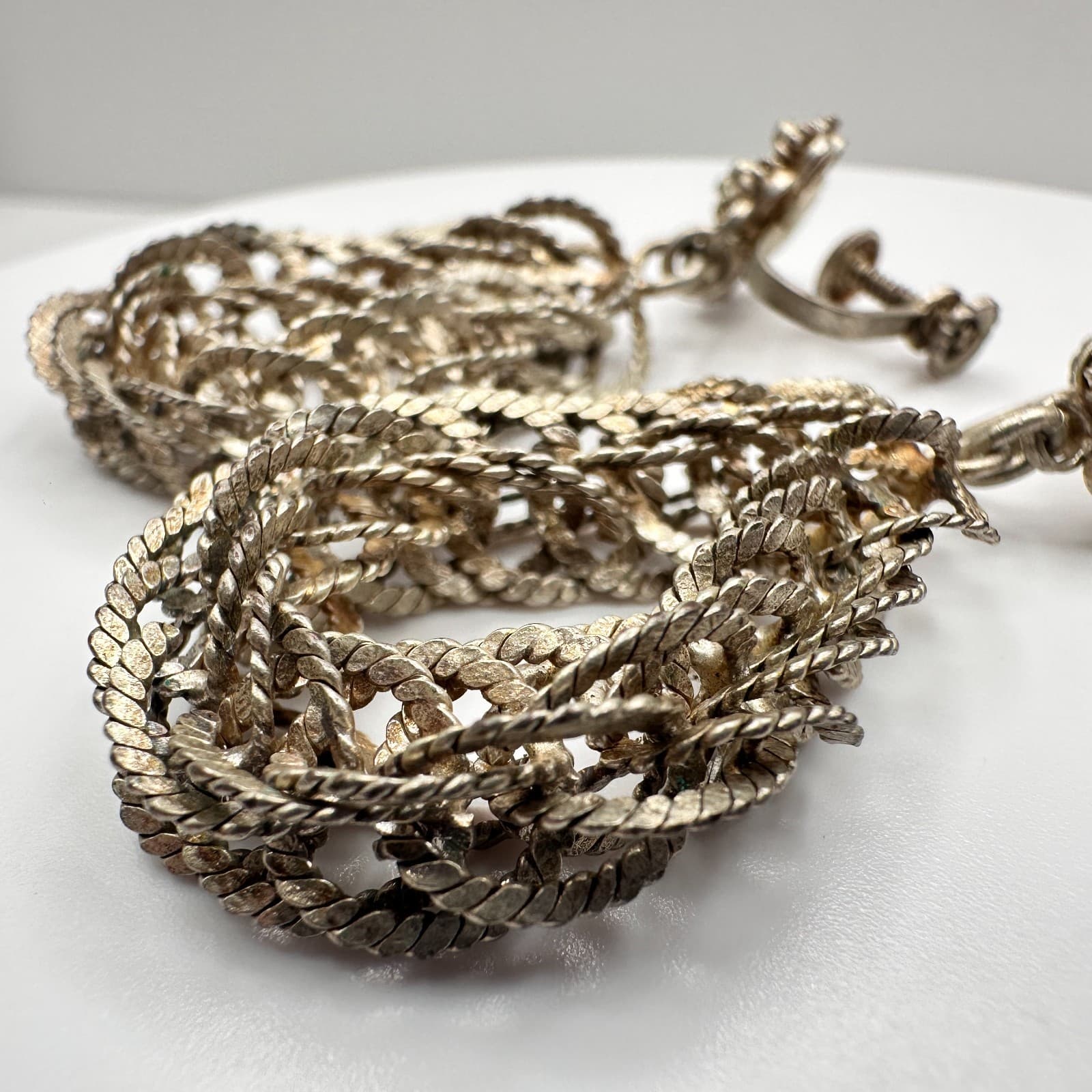 Vintage 80s 90s Silver Tone Woven Mesh Chain Dangle Earrings Screw Back Jewelry - Thumbnail 4