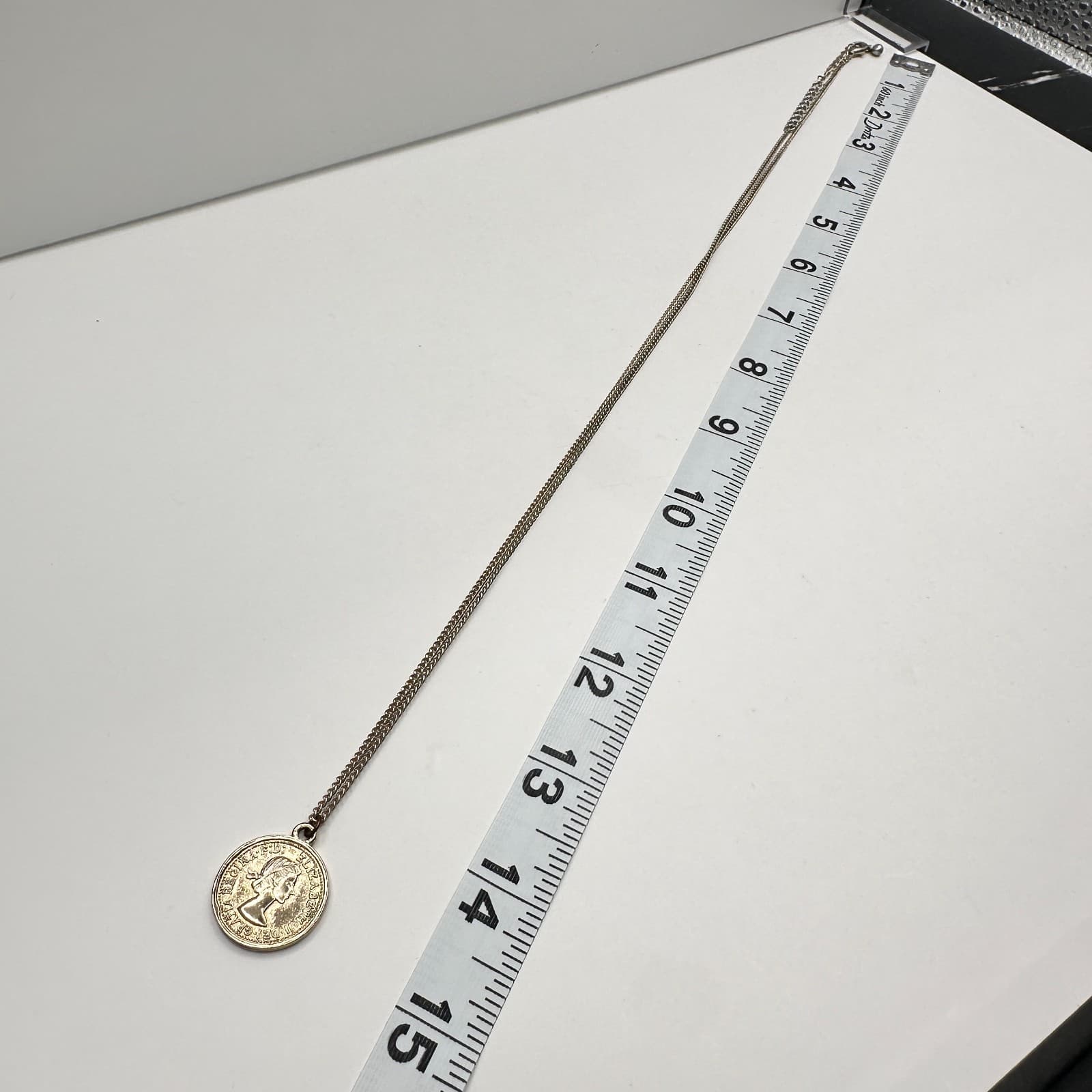 Vintage 70s Queen Elizabeth II British Five Pence Coin Pendant Necklace Jewelry - Thumbnail 8