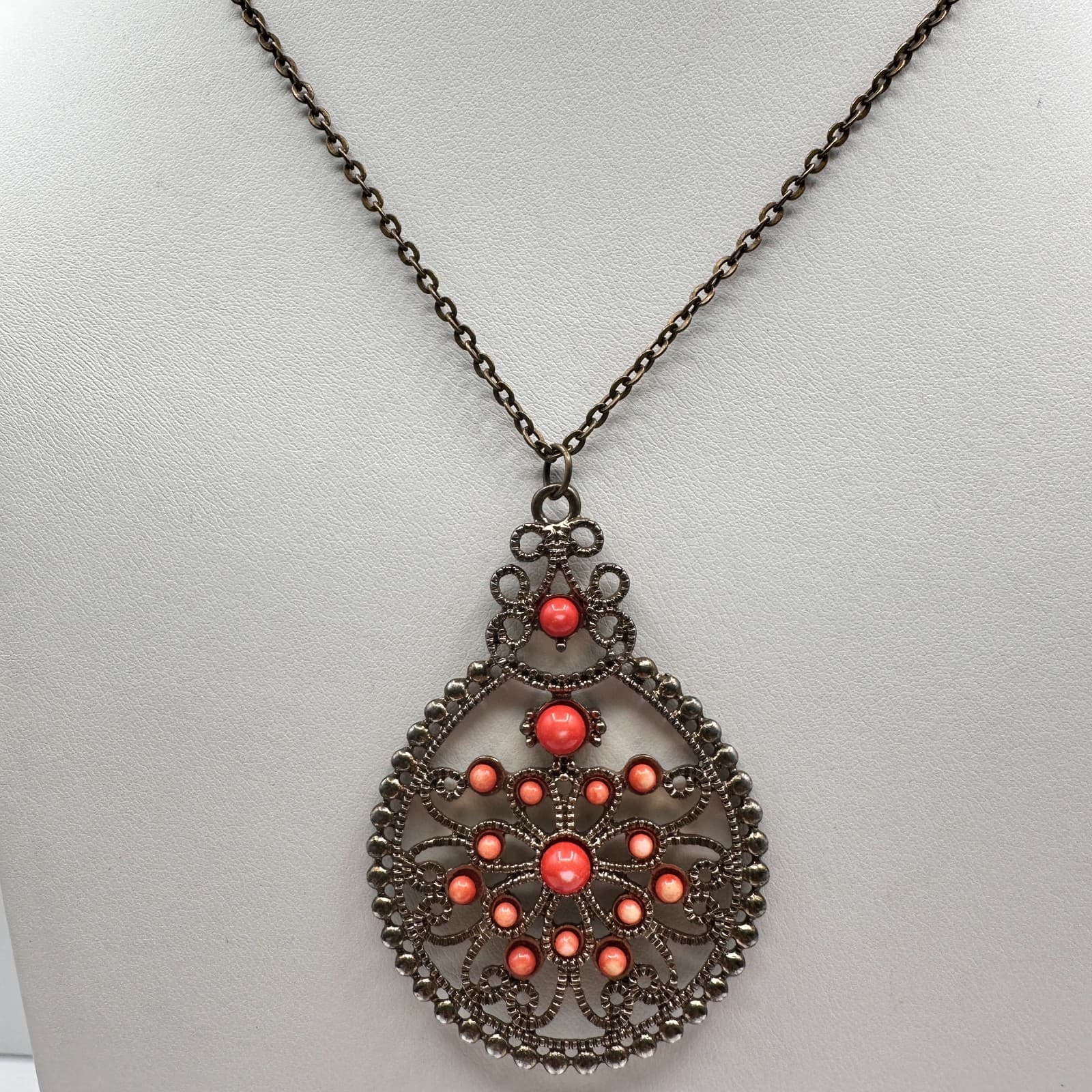 Vintage 80s Gunmetal Teardrop Mandala Coral Pink Bead Pendant Necklace Jewelry - Image 1