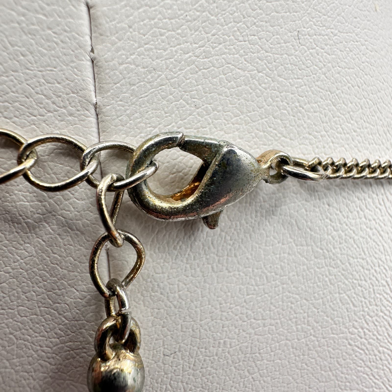 Vintage 70s Queen Elizabeth II British Five Pence Coin Pendant Necklace Jewelry - Thumbnail 7