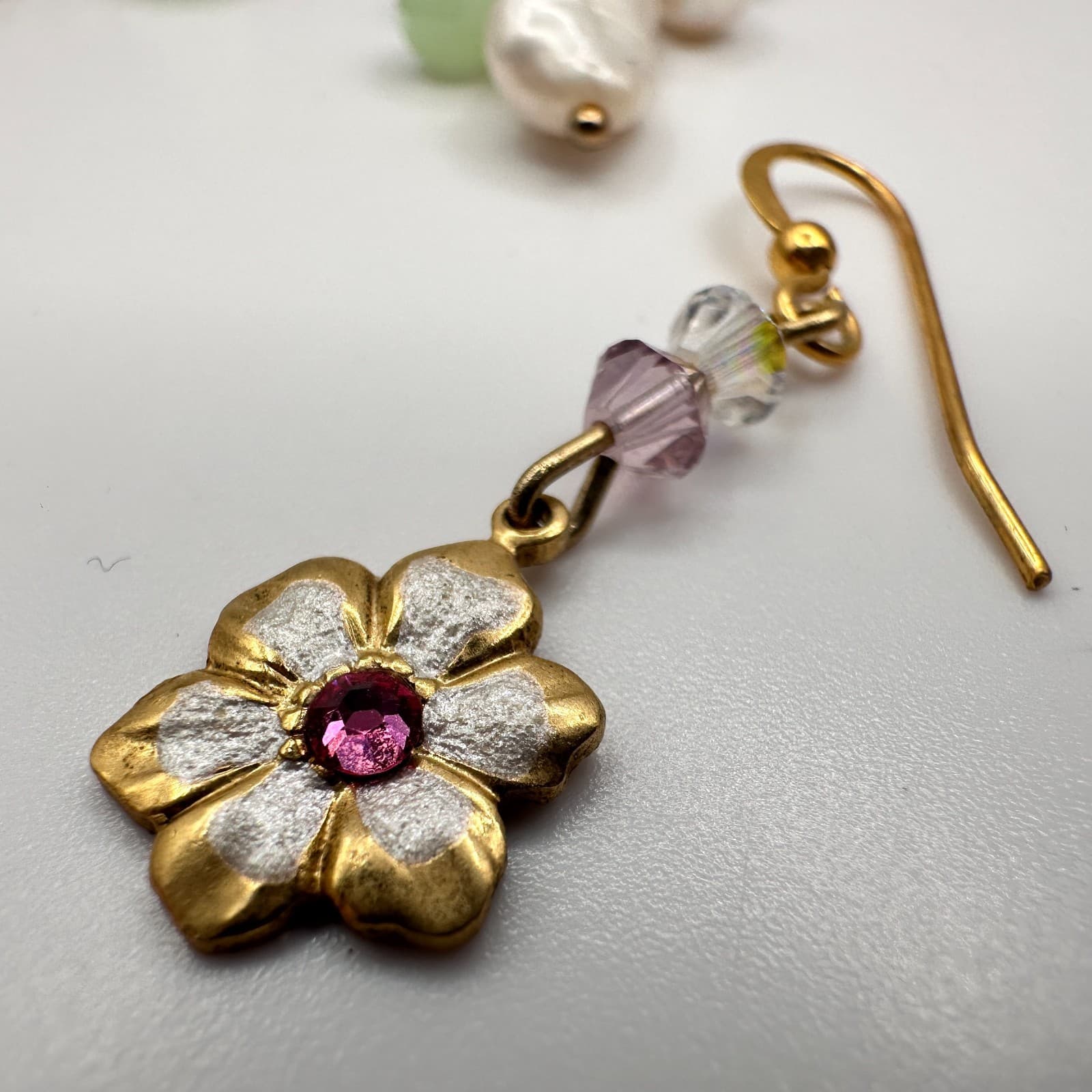 Vintage 90s Teardrop Hoop Dangle Earrings Set Gold Tone Classic Women's Jewelry - Thumbnail 4