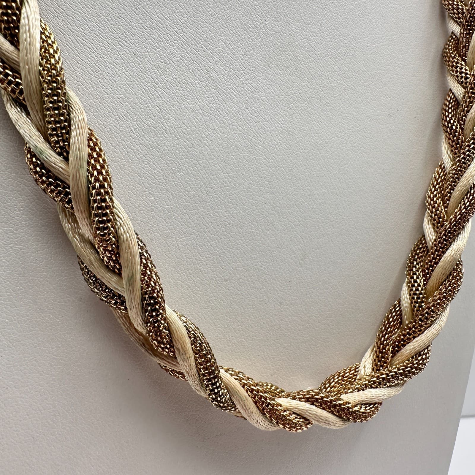 Vintage 90s Braided Gold Tone Mesh & Cream Silk Cord Statement Necklace Jewelry - Thumbnail 2