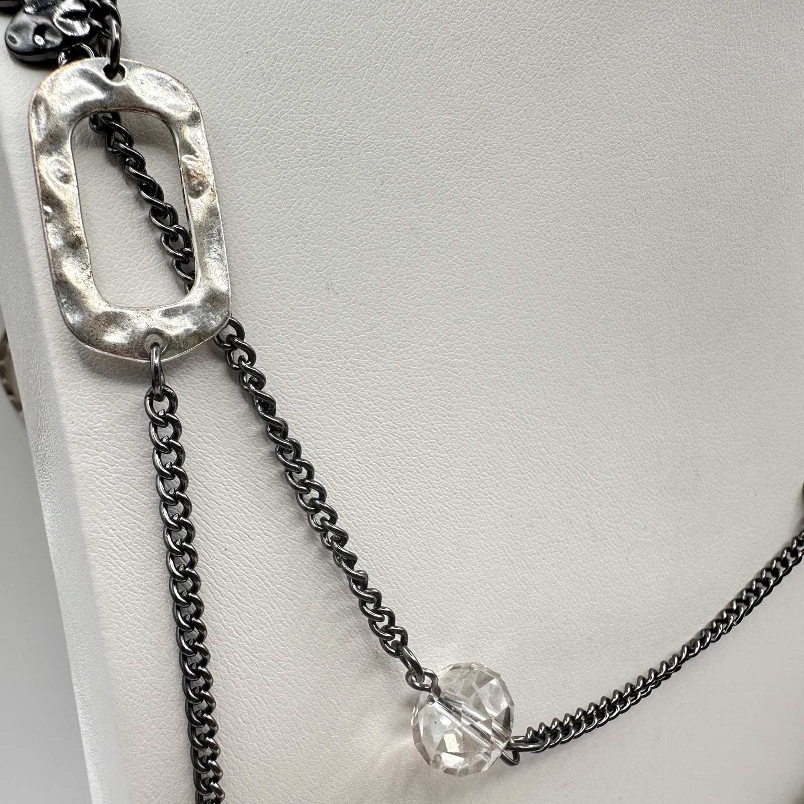 Vintage 80s Gunmetal Station Necklace Clear Beads Black Pendant Jewelry - Thumbnail 2