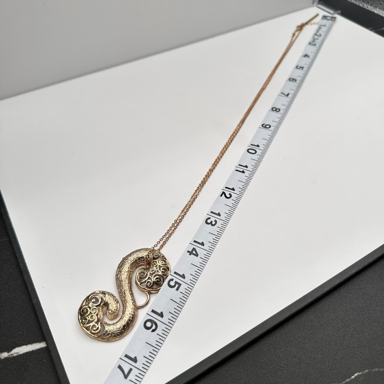 Vintage 80s Gold Tone Snake Serpent S-Shape Statement Pendant Necklace Jewelry - Thumbnail 8