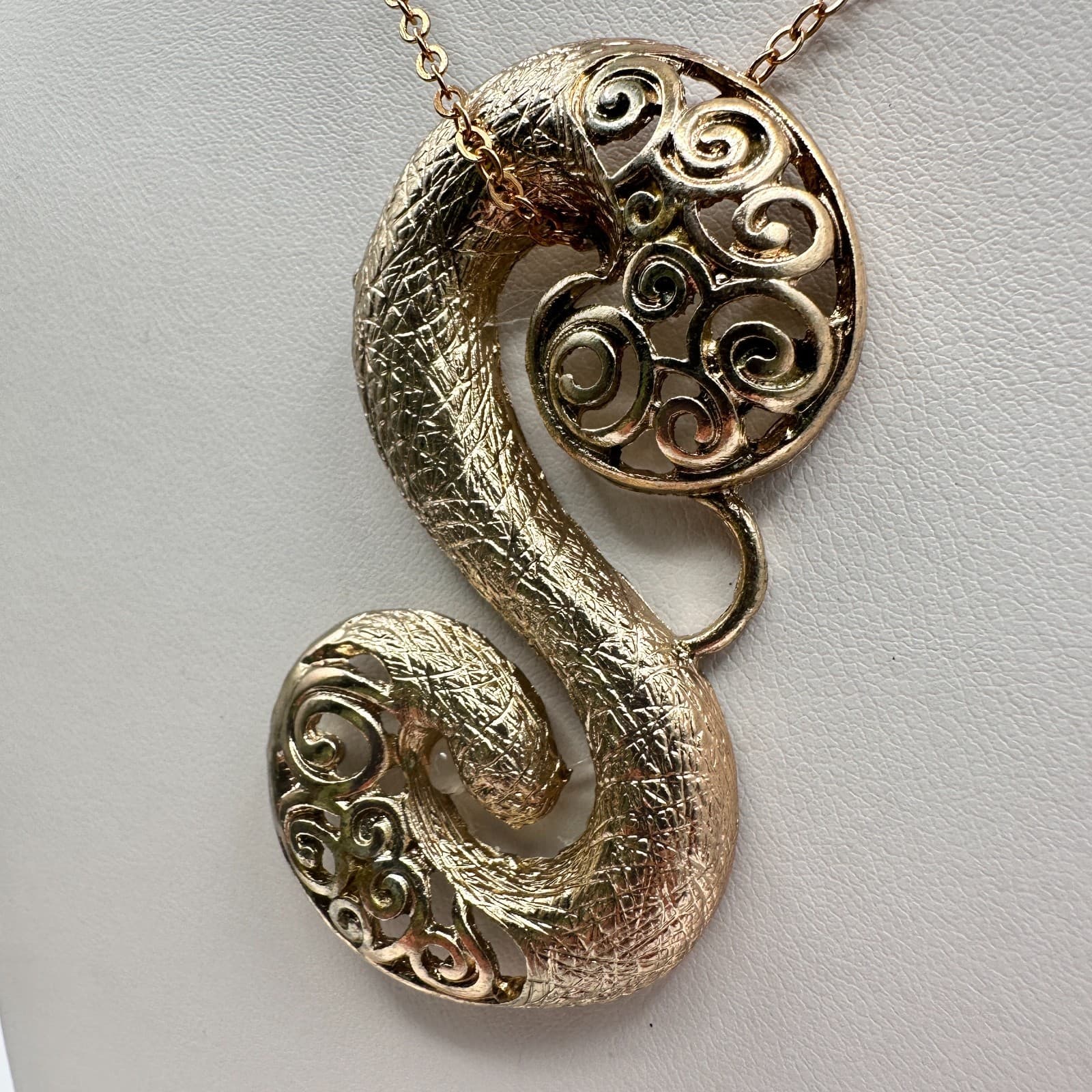 Vintage 80s Gold Tone Snake Serpent S-Shape Statement Pendant Necklace Jewelry - Thumbnail 4