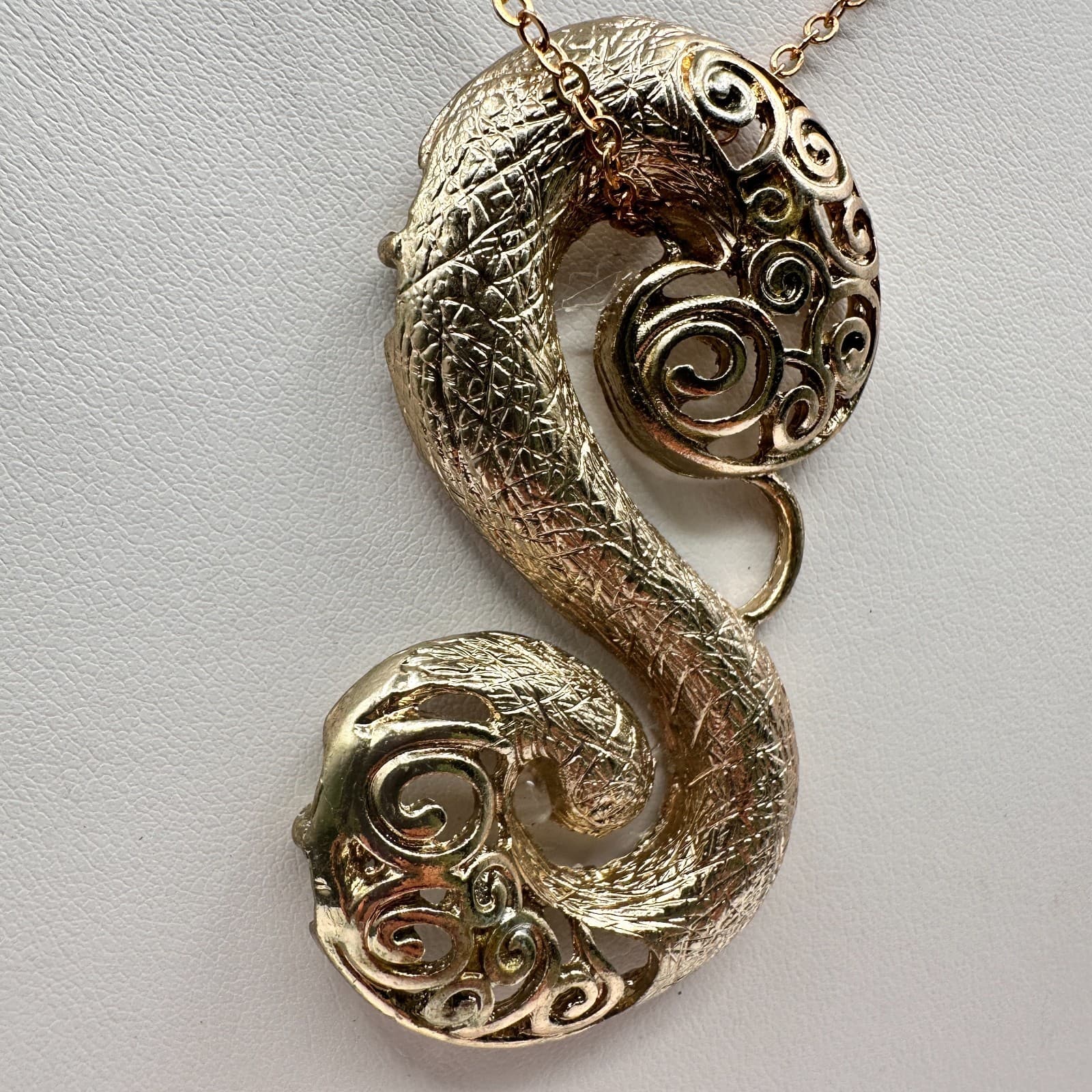 Vintage 80s Gold Tone Snake Serpent S-Shape Statement Pendant Necklace Jewelry - Thumbnail 3