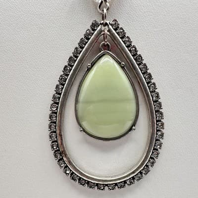 Vintage 80 Silver Tone Teardrop Necklace Light Green Stone Frame Jewelry - Thumbnail 4