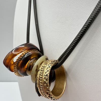 Vintage 90s Black Cord Necklace Tortoise Shell Resin & Gold Tone Ring Charms - Thumbnail 8