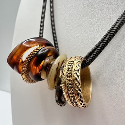 Vintage 90s Black Cord Necklace Tortoise Shell Resin & Gold Tone Ring Charms - Thumbnail 4